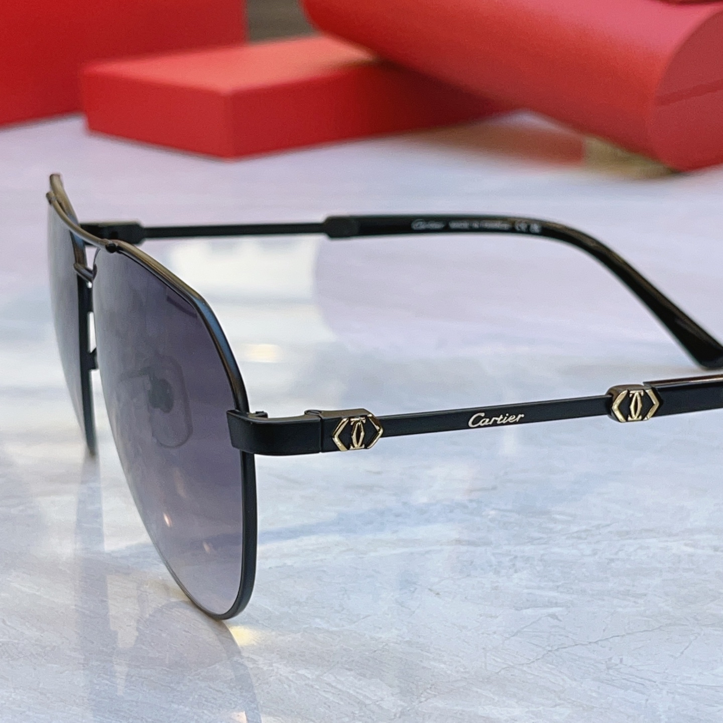 ，【CARTIE*】卡地*亚新款太阳镜，Mod:CT0530S，Size:61口14-145
