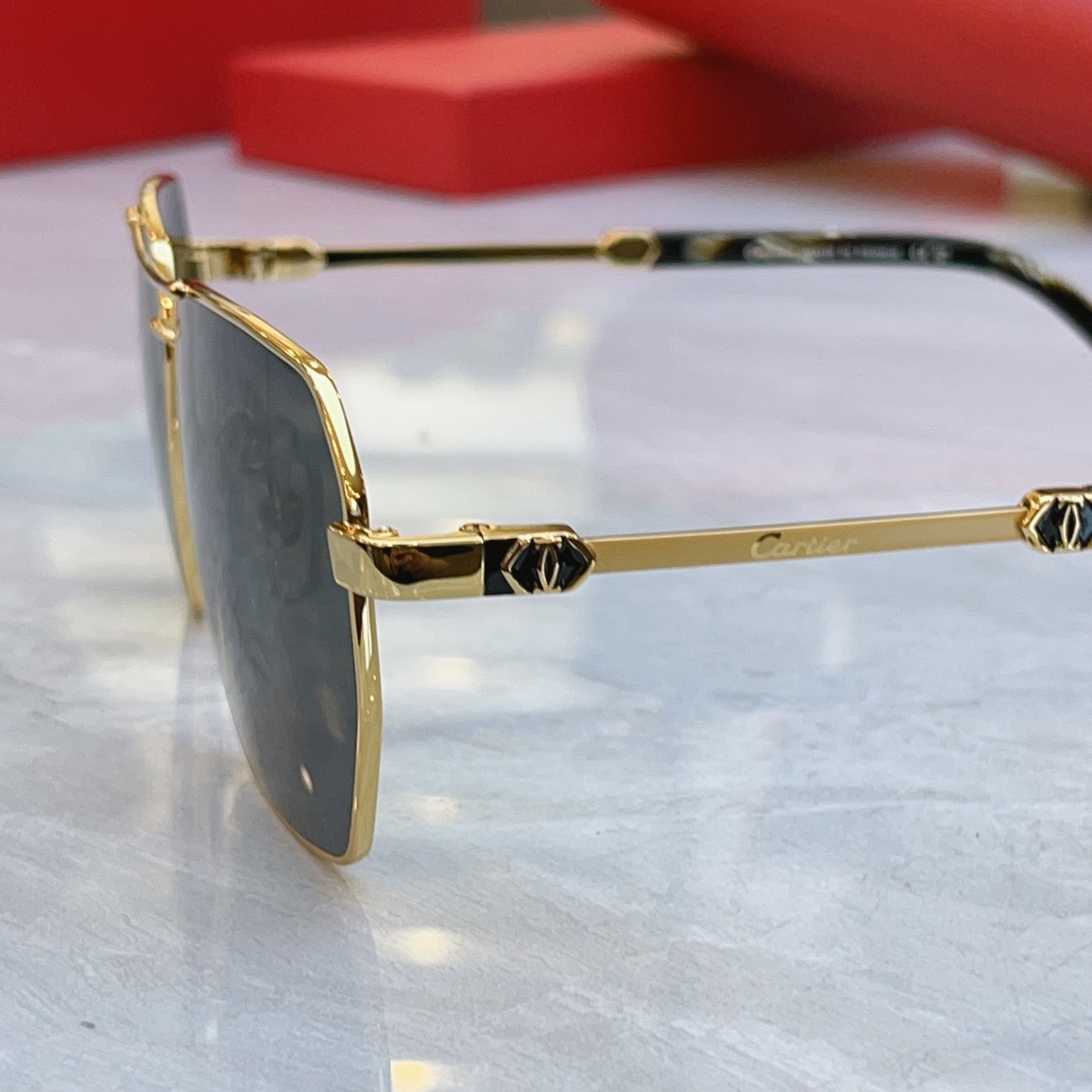 ，【CARTIE*】卡地*亚新款太阳镜，Mod:CT0531S，Size:61口13-145