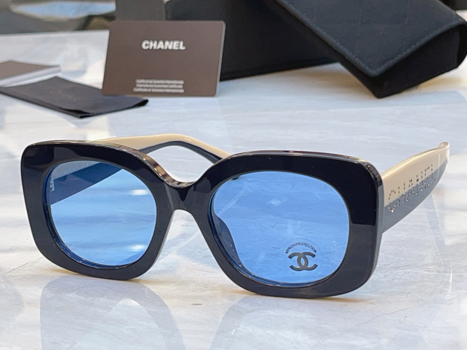，【CHANE*】香奈儿新款太阳镜，MODEL：CH5563，SIZE：53口17-140