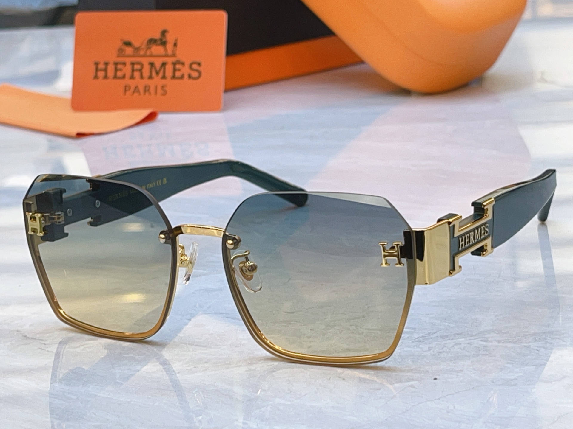 ，【HERME*】爱马*仕新款太阳镜🕶️，MODEL：H8026，SIZE：56口16-142