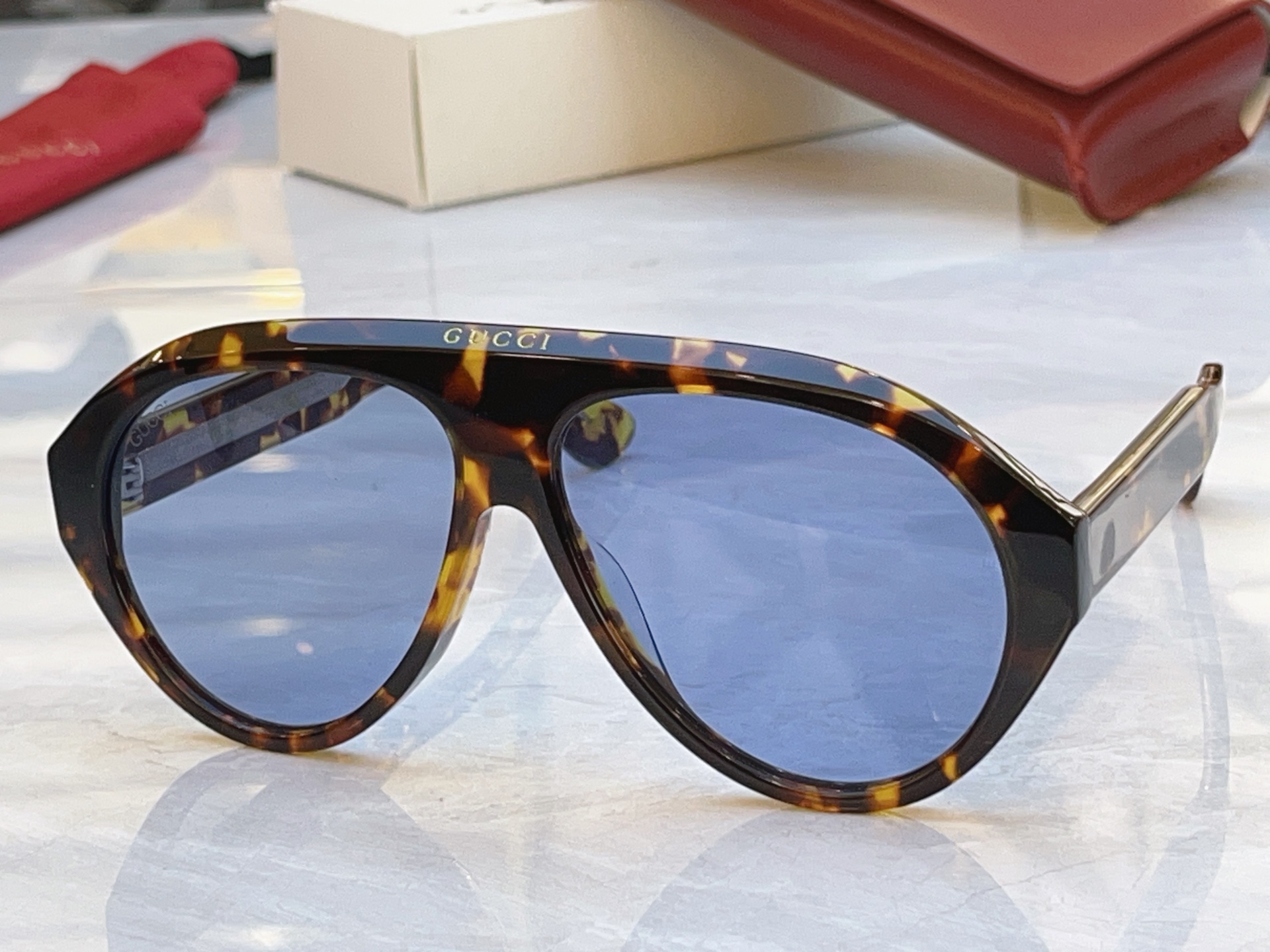 ，【GUCC*】古*驰新款太阳镜，MODEL：GG0479S，SIZE:60口13-150