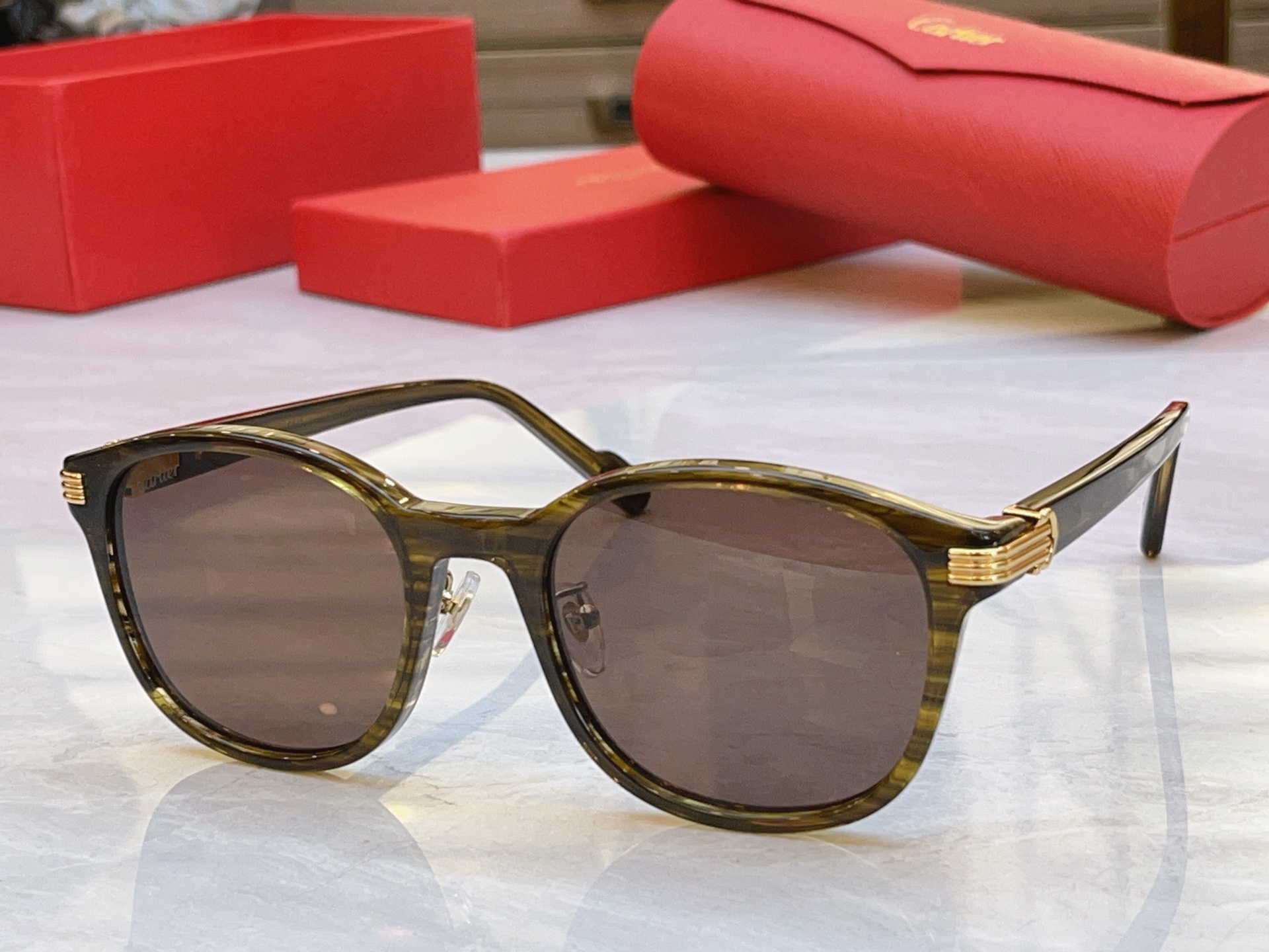 ，【CARTIE*】卡地*亚新款太阳镜，Mod:CT0302S，Size:53口22-145