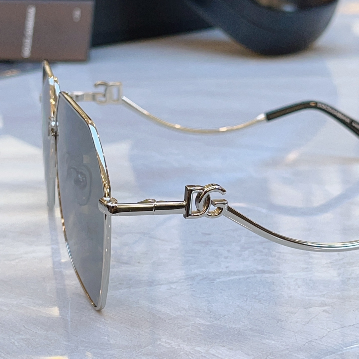 ，【DOLCE & GABBAN*】D*G新款太阳镜，MODEL：DG2326，SIZE：62口10-1