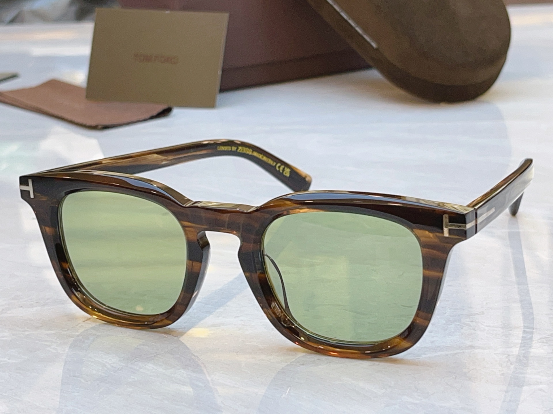 ，【TOM FOR*】汤姆*福特新款太阳镜，MODEL：FT1326，SIZE：48口24-145