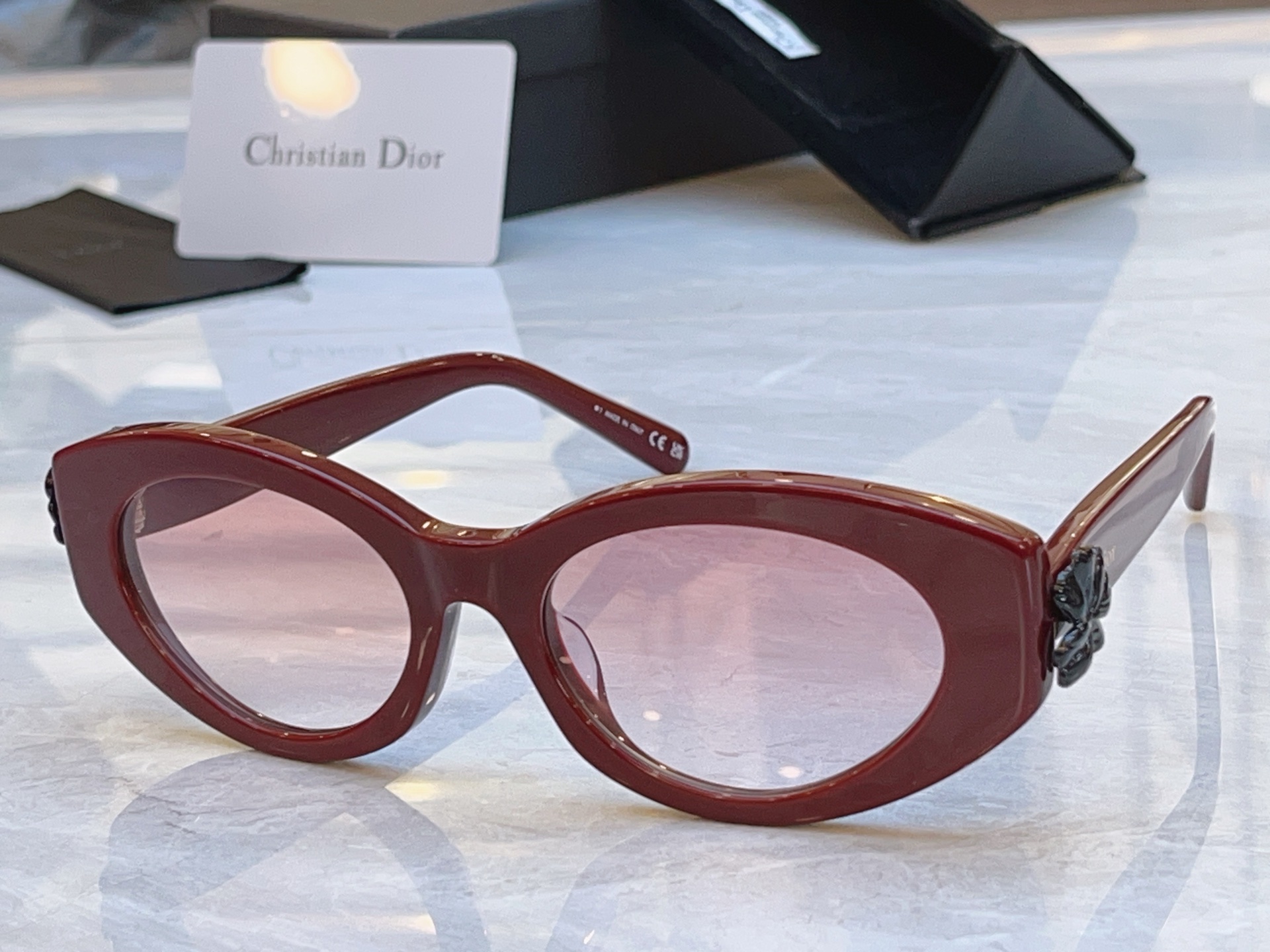 ，【DIO* 】迪*奥新款太阳镜，MODEL：Dior Clover B1F，SIZE：54口19-14