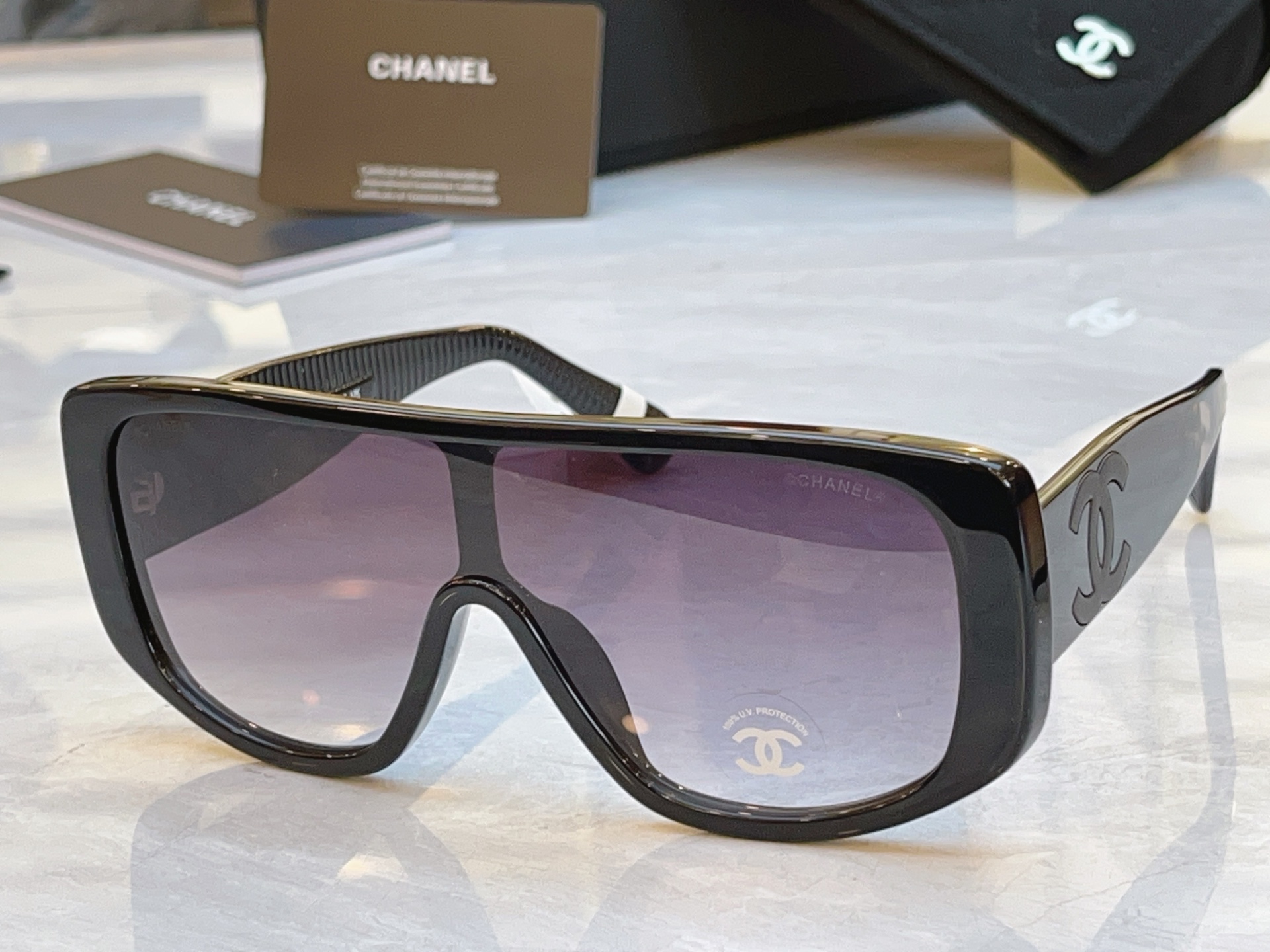 ，【CHANE*】香奈儿新款太阳镜，MODEL：5495，SIZE：53口17-130
