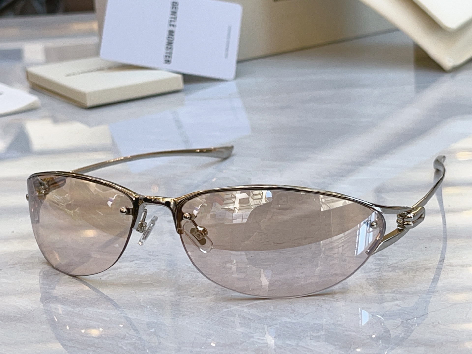 NO:769551,,【GENTLE MONST*】GM new sunglasses, MODELFIURA, size 66 mouth 17-126 glasses sunglasses, glasses19860909,【GENTLE MONST*】GM新款太阳镜,MODELFUIURA,size66口17-126眼镜墨镜太阳镜,眼镜,glasses
