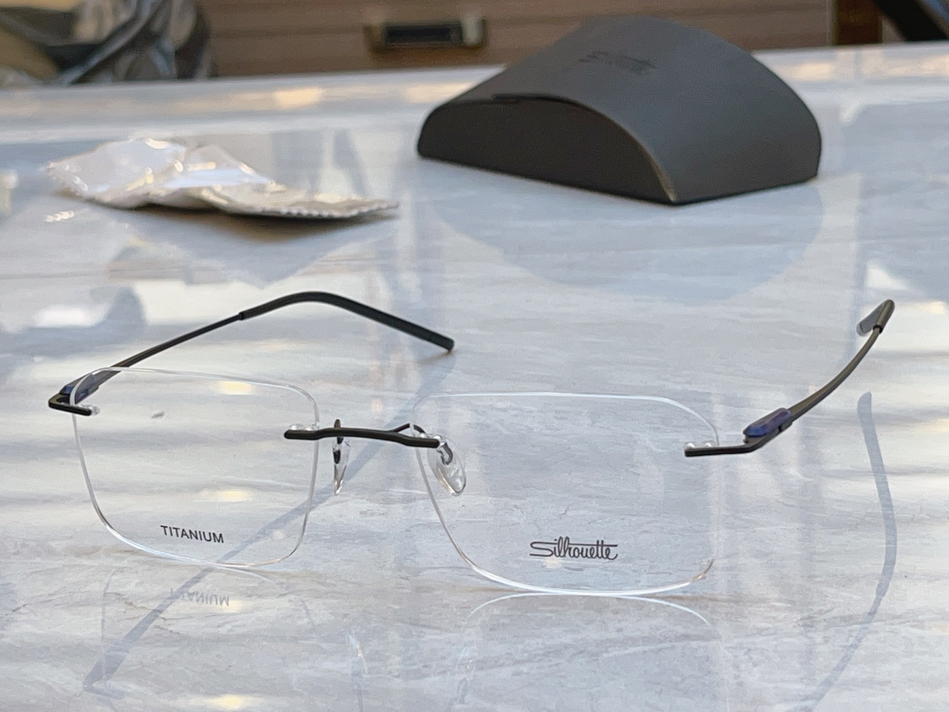 NO:769585,,【Silhouett*】Shile new glasses frame,MODEL5561,SIZE56 mouth 17-glasses, sunglasses, sunglasses, glasses19860909,【Silhouett*】诗乐新款眼镜架,MODEL5561,SIZE56口17-眼镜墨镜太阳镜,眼镜,glasses