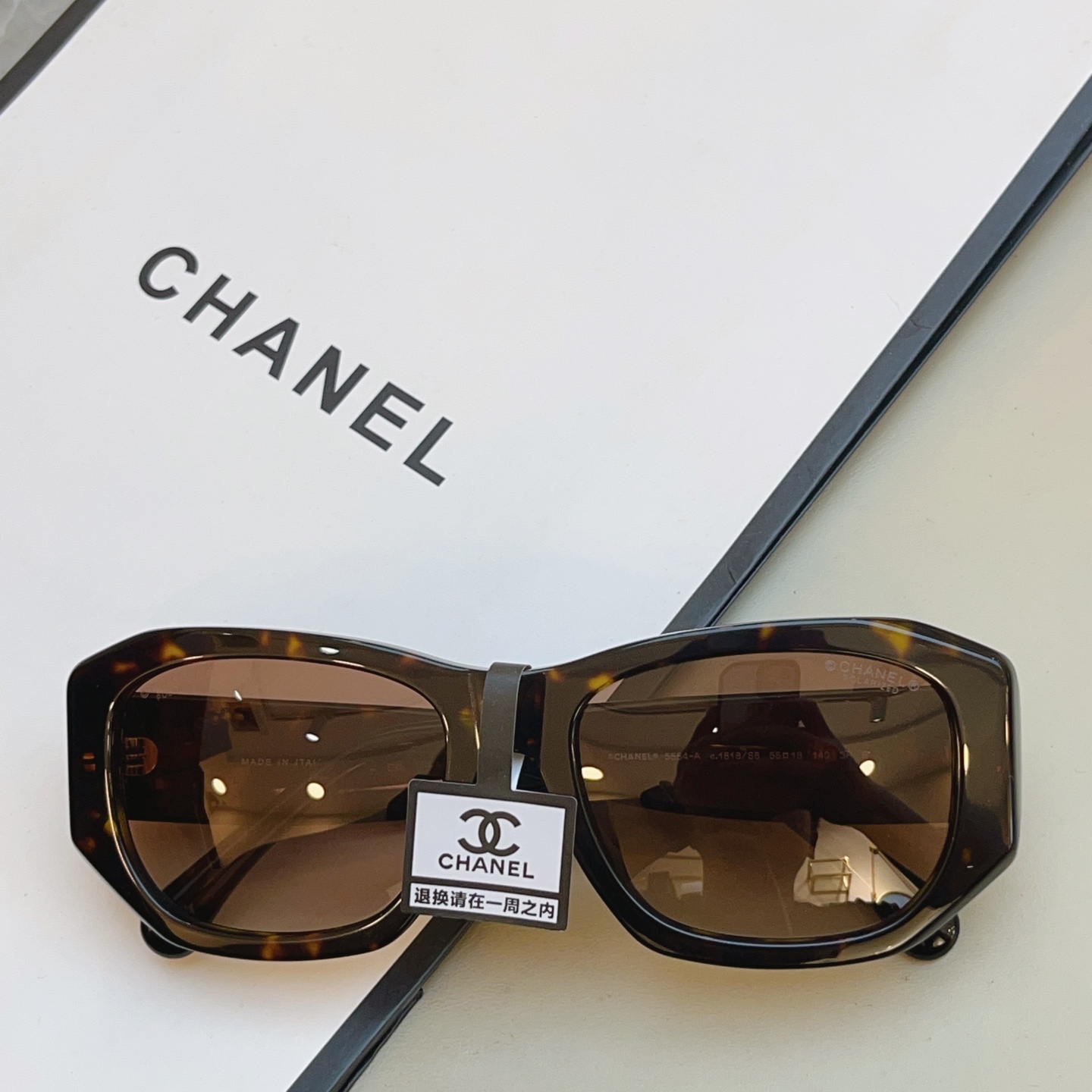 ，【CHANE*】香奈儿新款太阳镜 高品质✨，MODEL：5554-A，SIZE：55口18-140