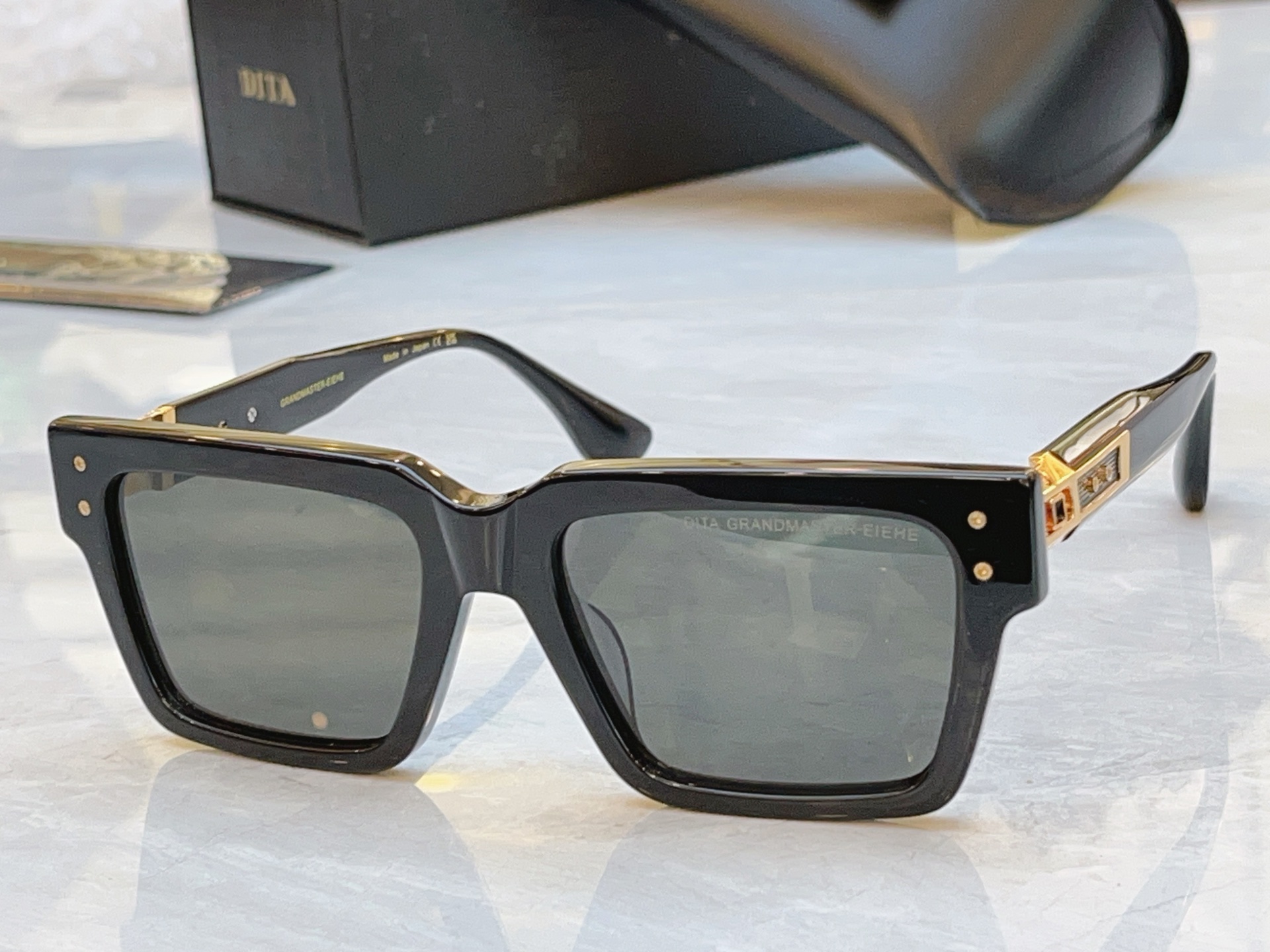 ，【DIT*】蒂*塔新款太阳镜，MODEL：DTS558-A-04，SIZE：55口19-142