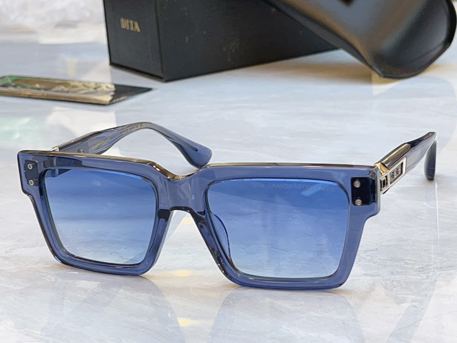 ，【DIT*】蒂*塔新款太阳镜，MODEL：DTS558-A-04，SIZE：55口19-142