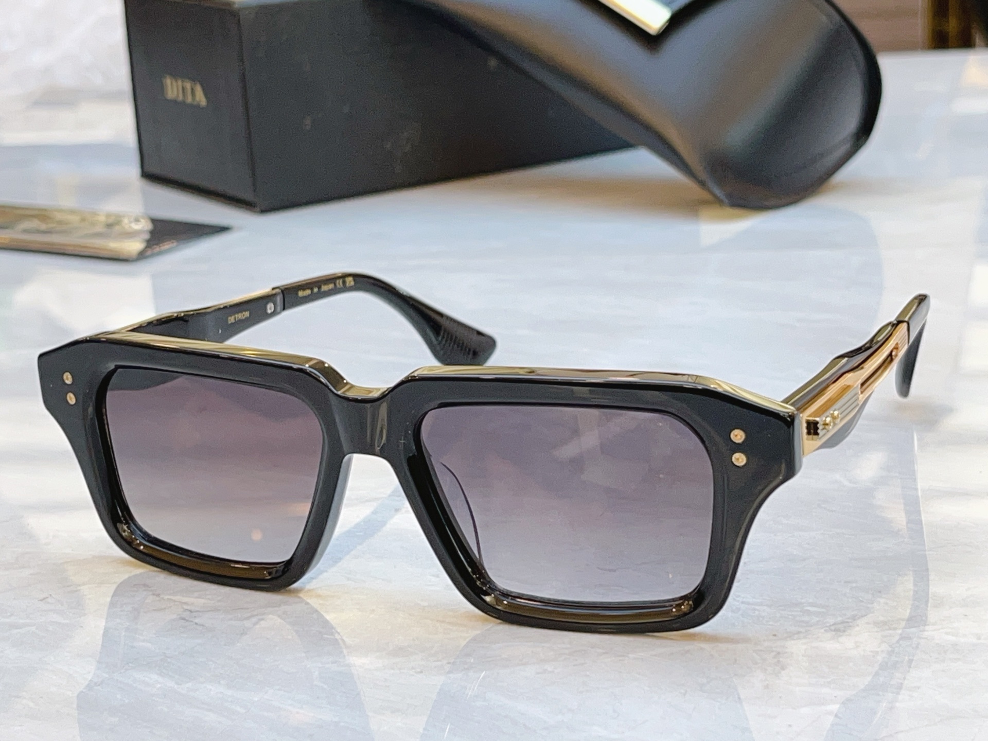 ，【DIT*】蒂*塔新款太阳镜，MODEL：DTS459-A-03，SIZE：53口17-145