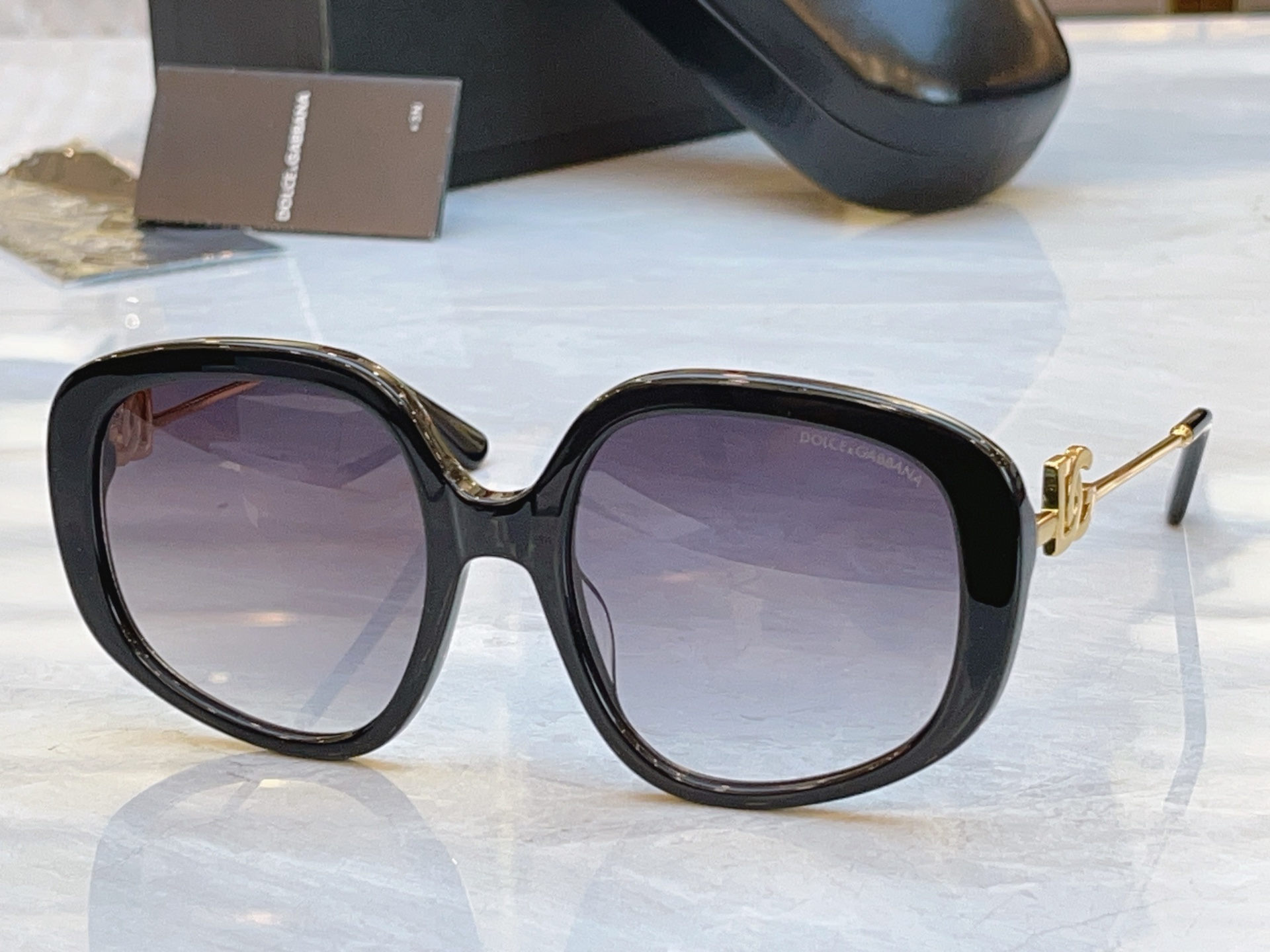 ，【DOLCE & GABBAN*】D*G新款太阳镜，MODEL：DG4421，SIZE：55口20-1