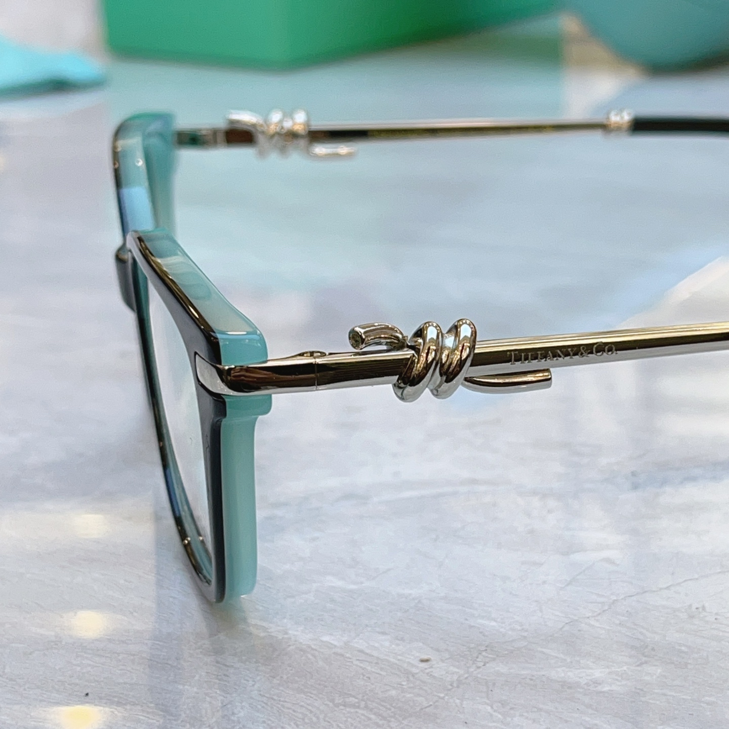 ，【Tiffany & Co.】蒂芙*尼新款太阳镜，Mod：TF2281，Size：55口17-145