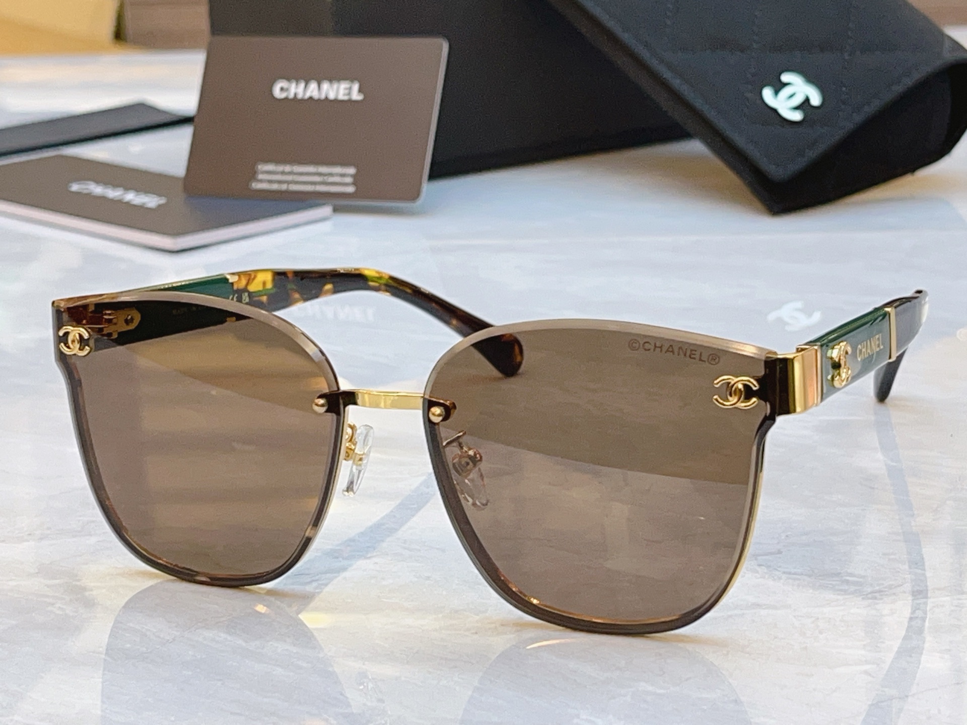 ，【CHANE*】香奈儿新款太阳镜，MODEL：CH5505，SIZE：61口16-145