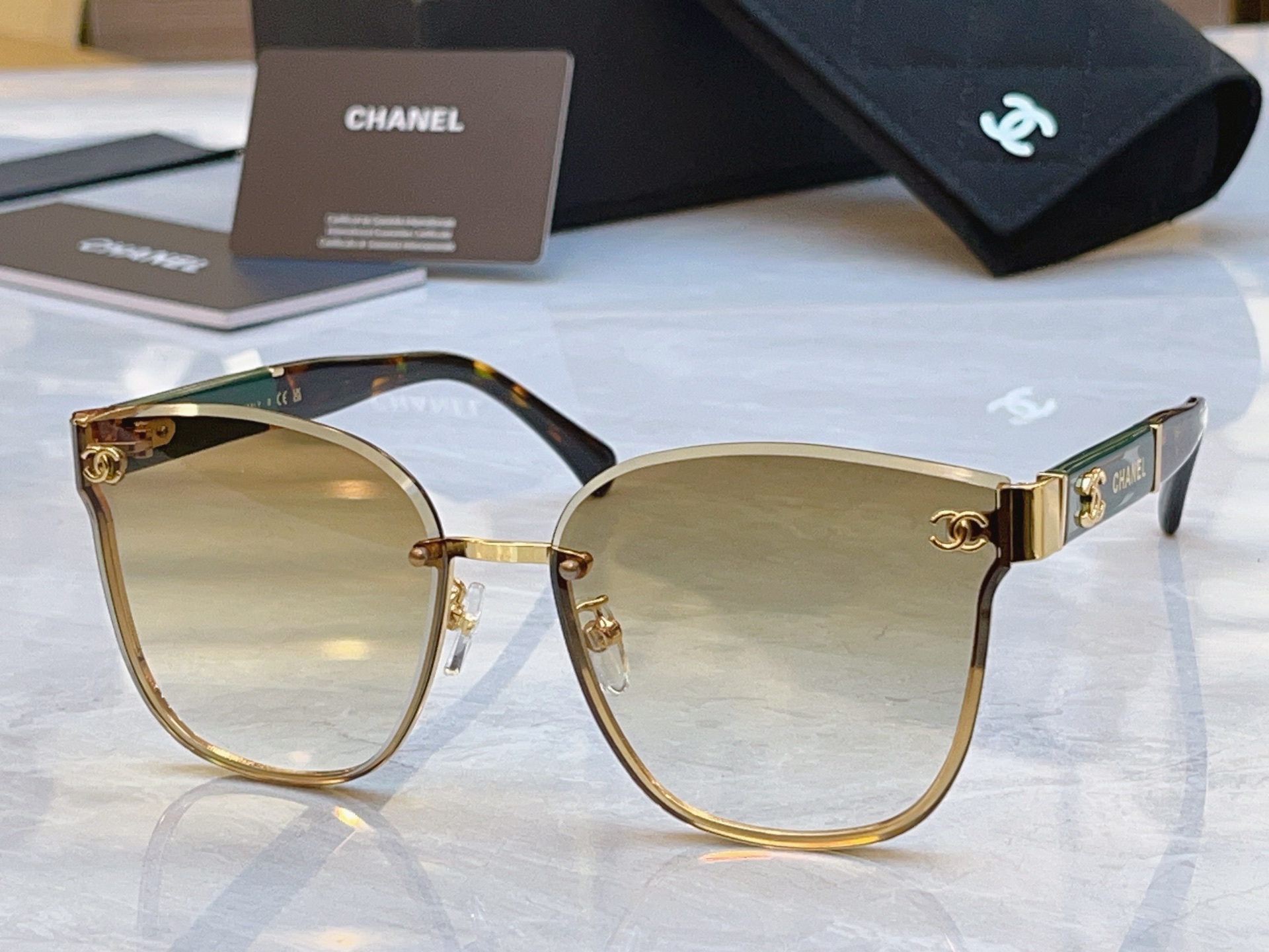 ，【CHANE*】香奈儿新款太阳镜，MODEL：CH5505，SIZE：61口16-145