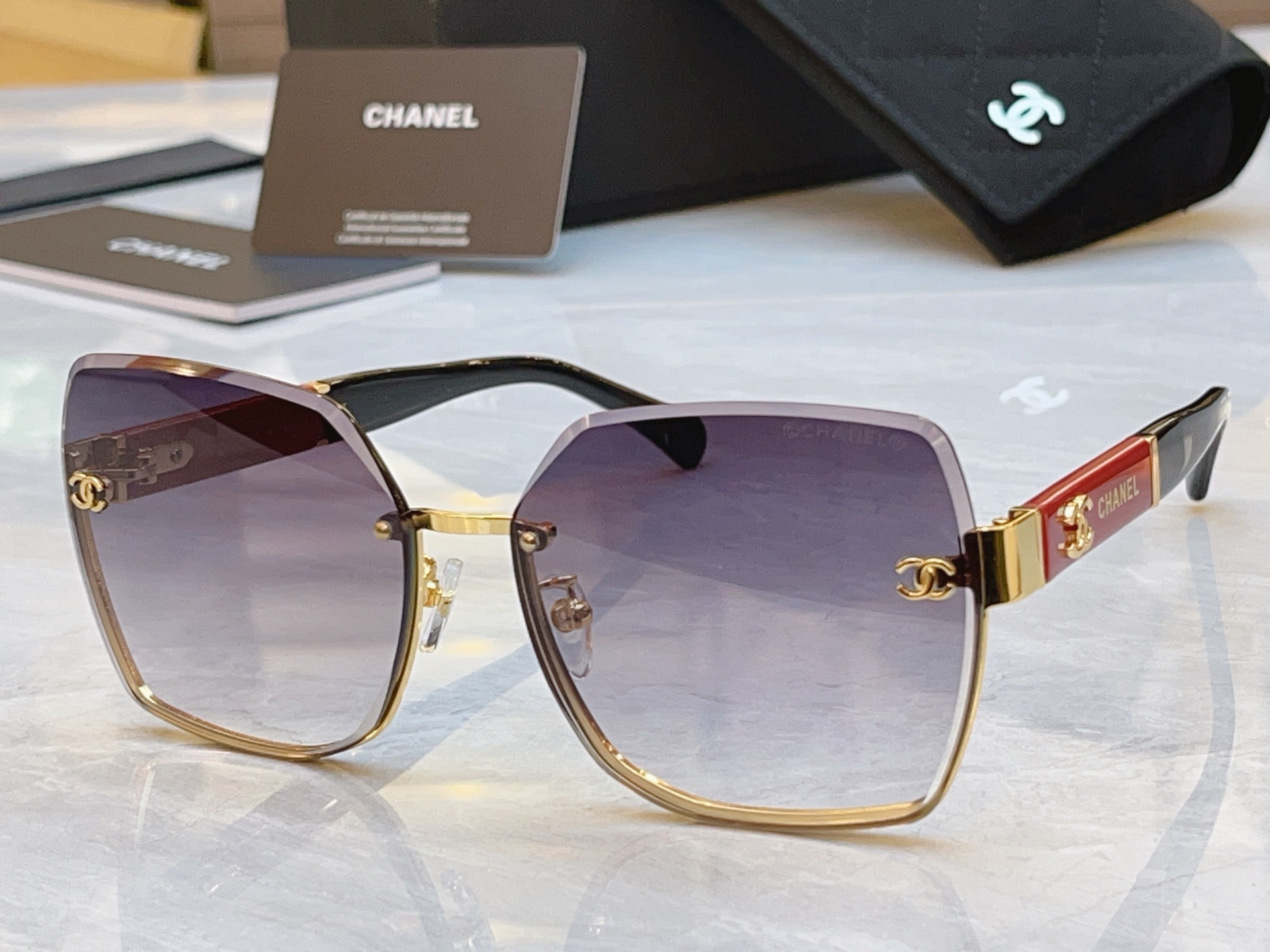 ，【CHANE*】香奈儿新款太阳镜，MODEL：CH5504，SIZE：62口16-145