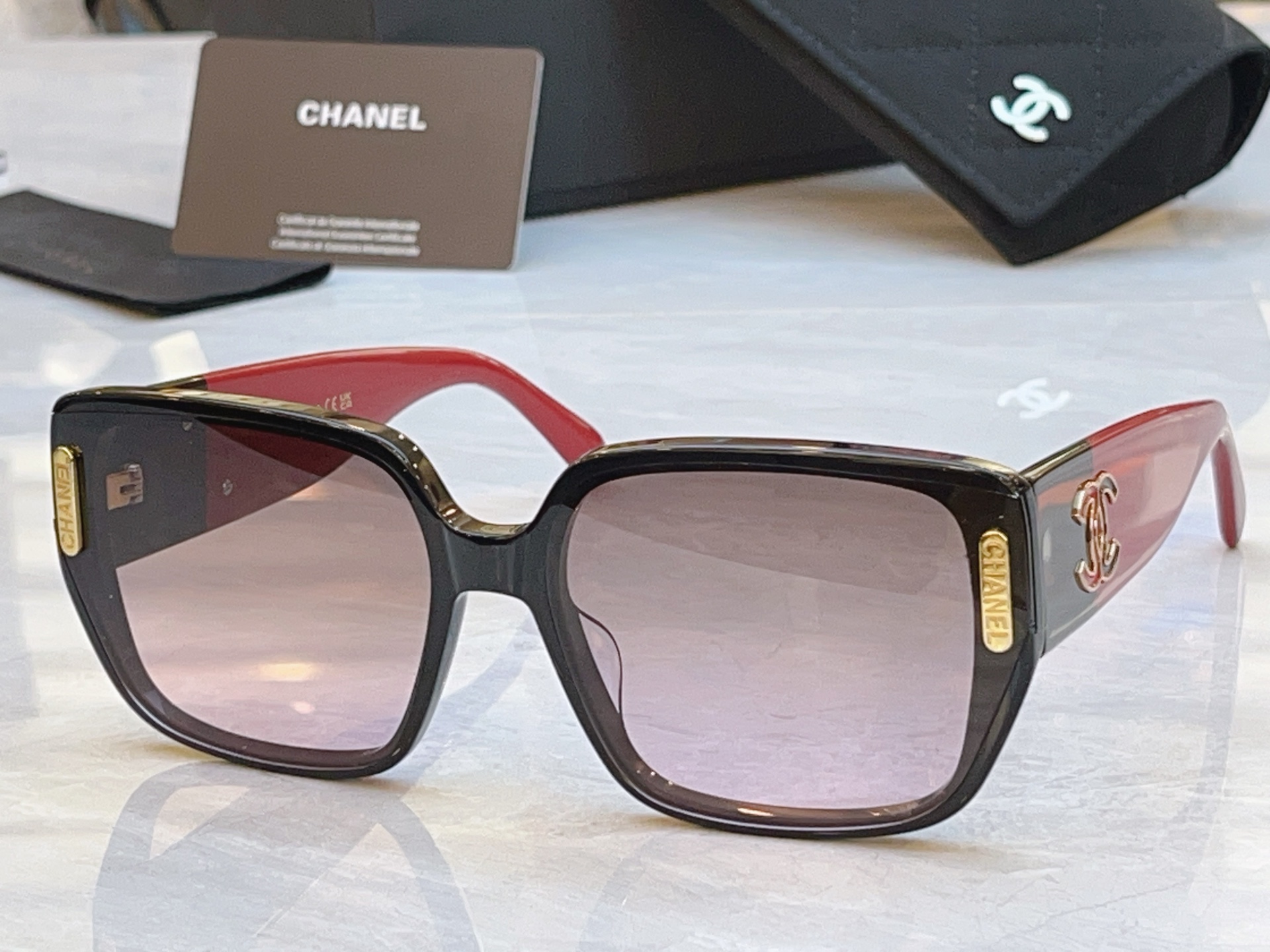 ，【CHANE*】香奈儿新款太阳镜，MODEL：CH1904Q，SIZE：57口20-145