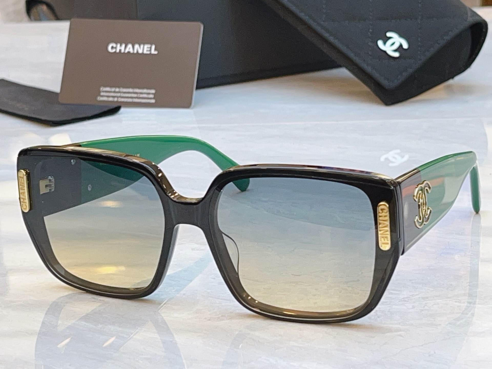 ，【CHANE*】香奈儿新款太阳镜，MODEL：CH1904Q，SIZE：57口20-145