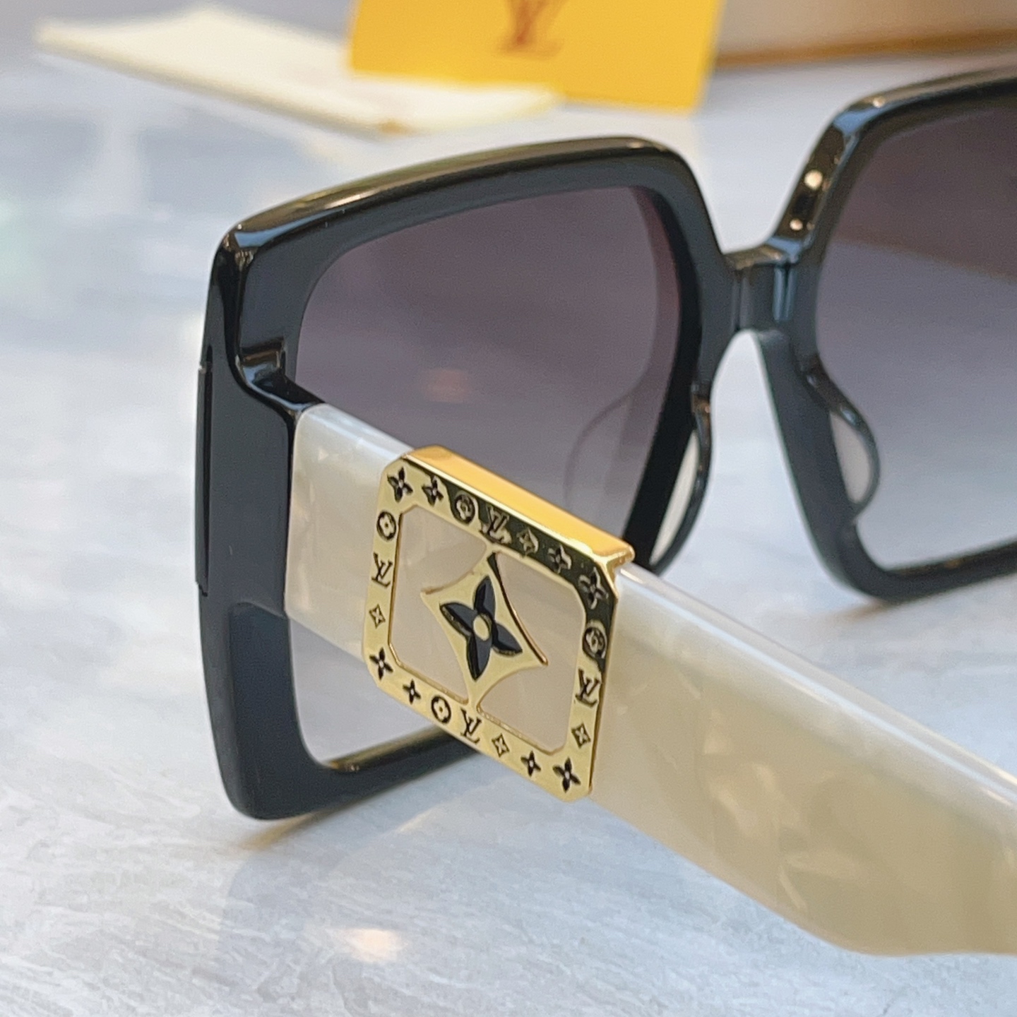 ，【LOUIS VUITTO*】路易*威登新款太阳镜，MODEL：Z7021E，SIZE：67口14-1