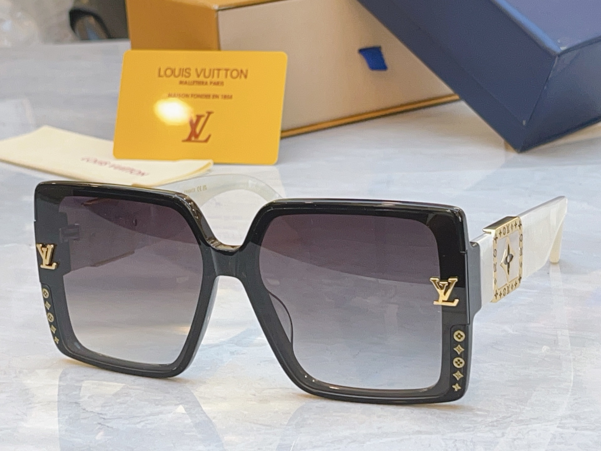 ，【LOUIS VUITTO*】路易*威登新款太阳镜，MODEL：Z7021E，SIZE：67口14-1