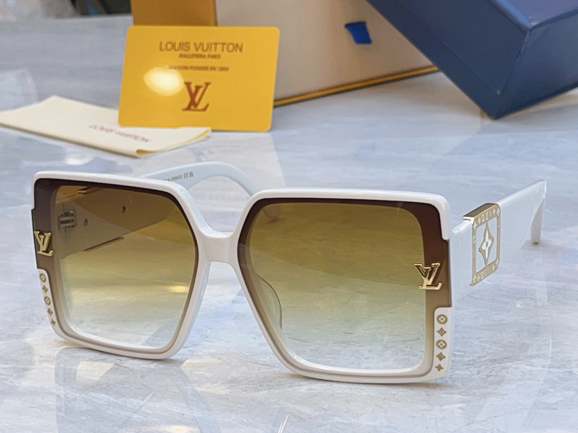 ，【LOUIS VUITTO*】路易*威登新款太阳镜，MODEL：Z7021E，SIZE：67口14-1