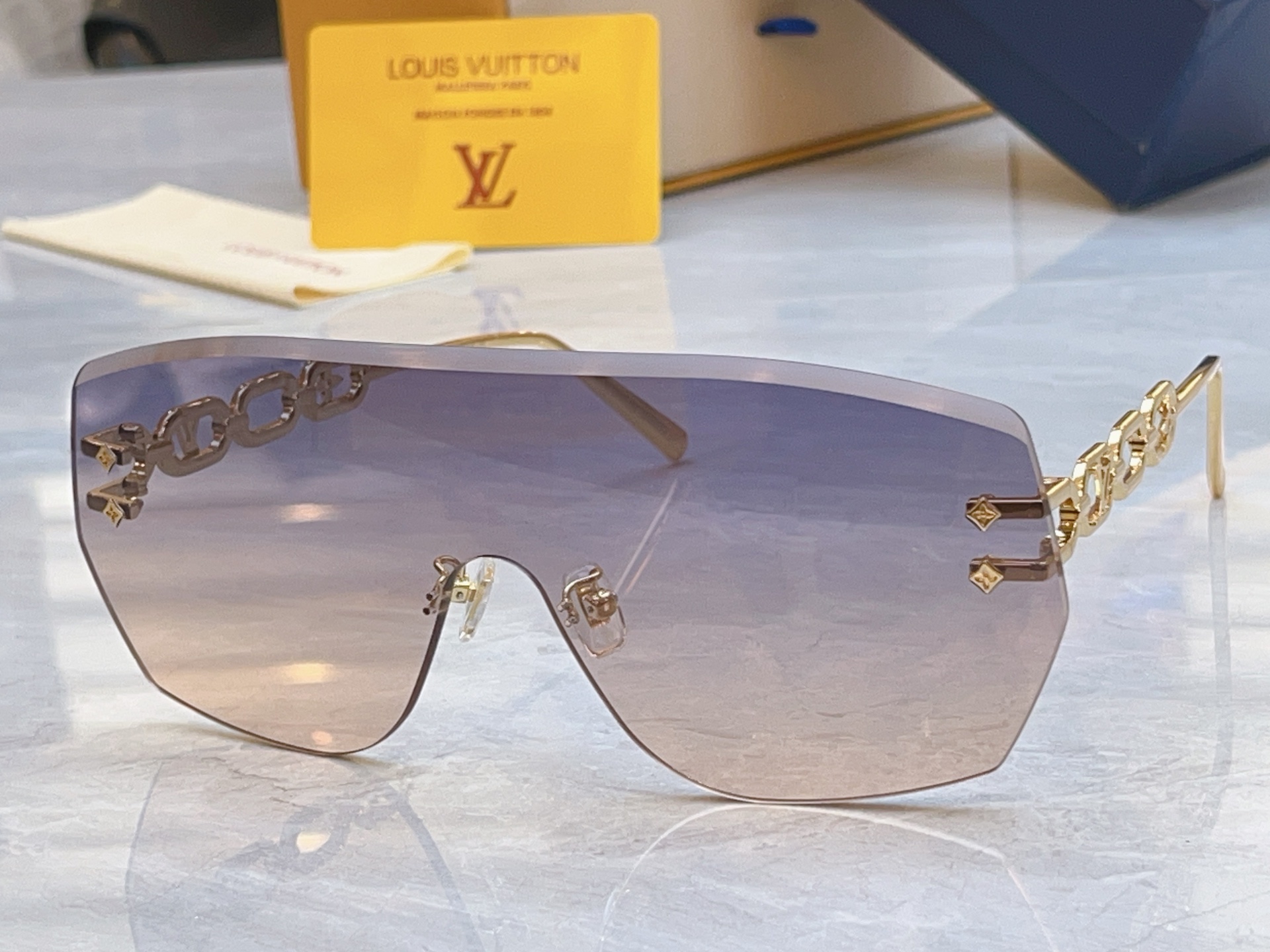 ，【LOUIS VUITTO*】路易*威登新款太阳镜，MODEL：Z3108U，SIZE：63口16-1