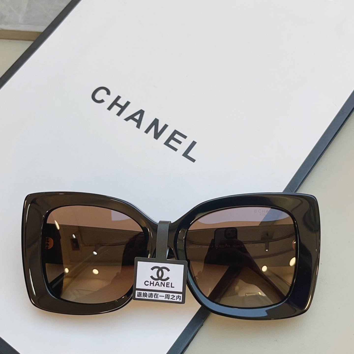 ，【CHANE*】香奈儿新款太阳镜 高品质✨，MODEL：5555-A，SIZE：53口18-140