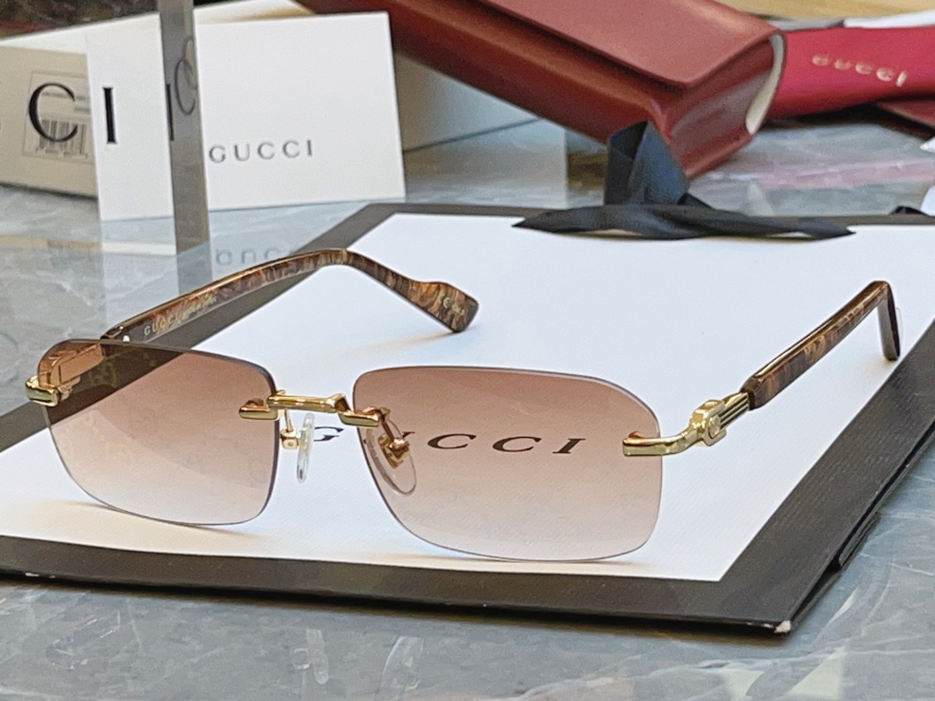 ，【GUCC*】古驰新款太阳镜🕶️ 高版本✨，MODEL：GG1221S，SIZE:56口16-140 