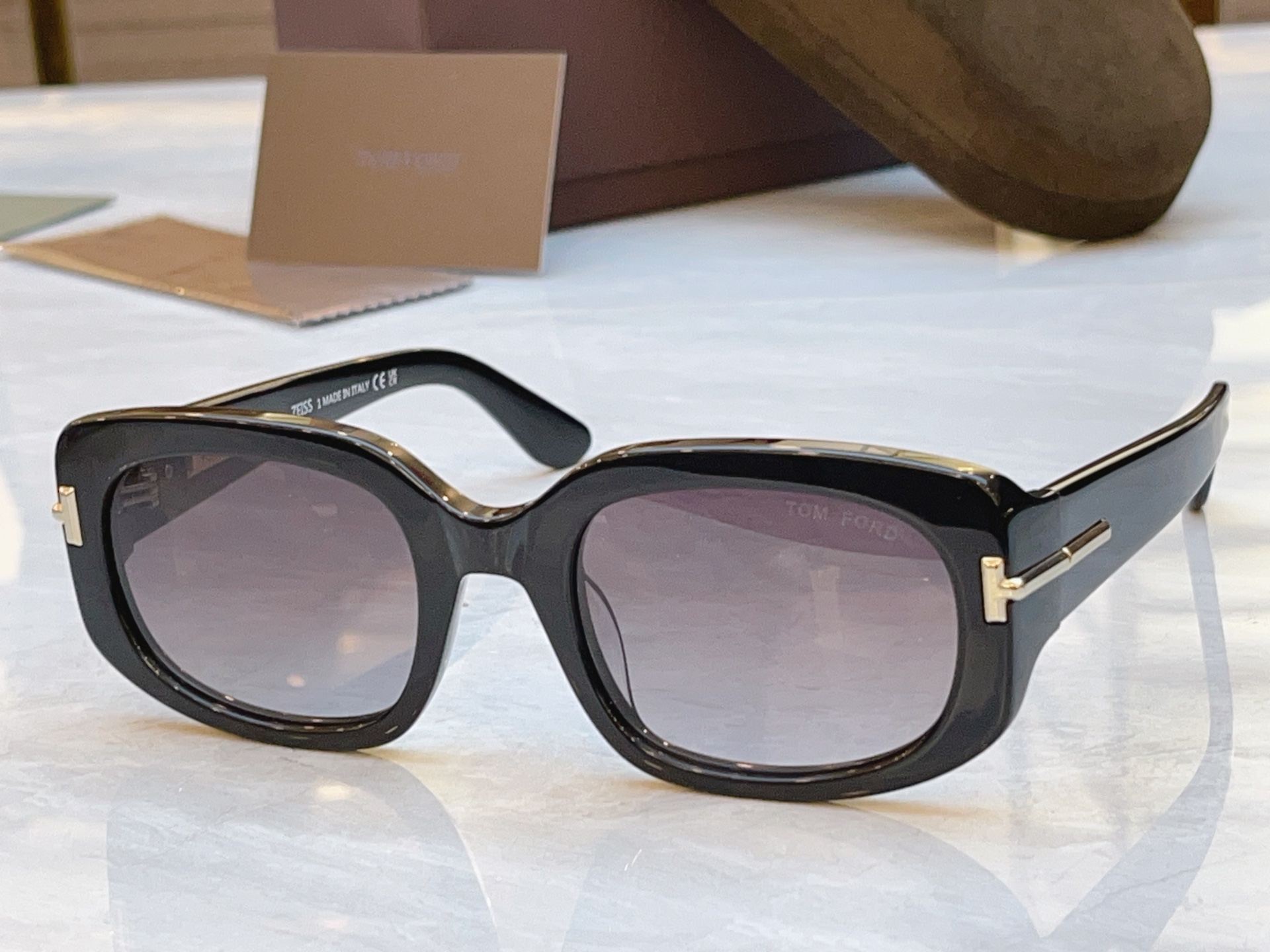 ，【TOM FOR*】汤姆*福特新款太阳镜，MODEL：TF1253，SIZE：54口22-140