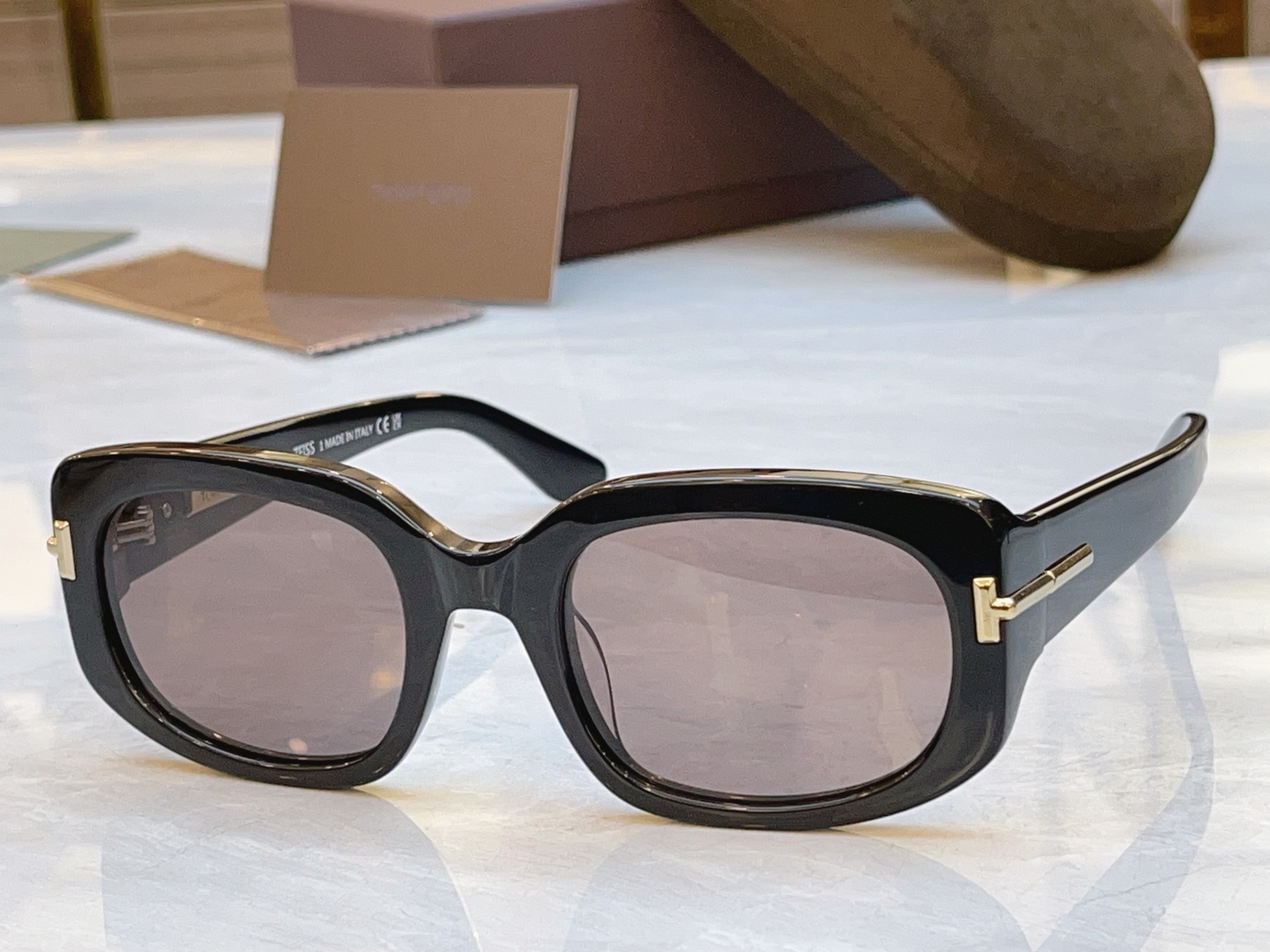 ，【TOM FOR*】汤姆*福特新款太阳镜，MODEL：TF1253，SIZE：54口22-140