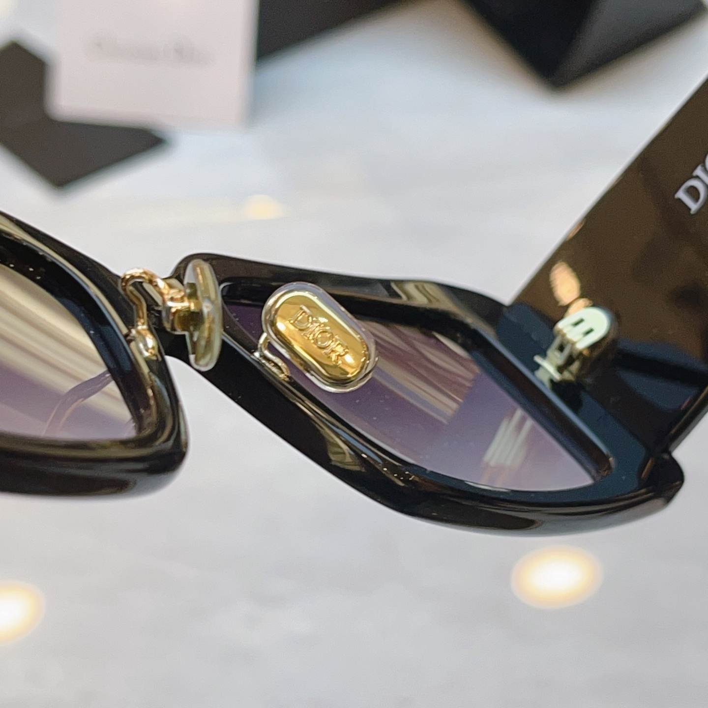 ，【DIO* 】迪*奥新款太阳镜，MODEL：Dior LuckyCharms S1F，SIZE：52口