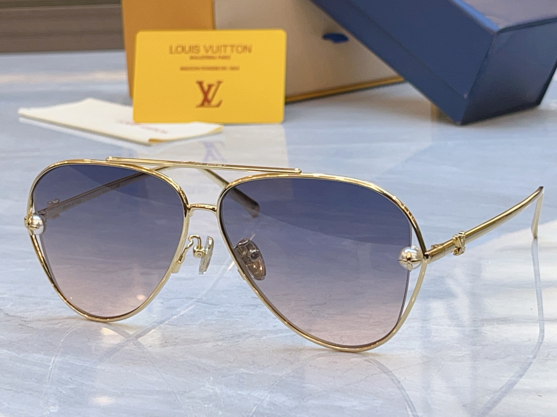 ，【LOUIS VUITTO*】路易*威登新款太阳镜，MODEL：Z2995U，SIZE：59口11-1