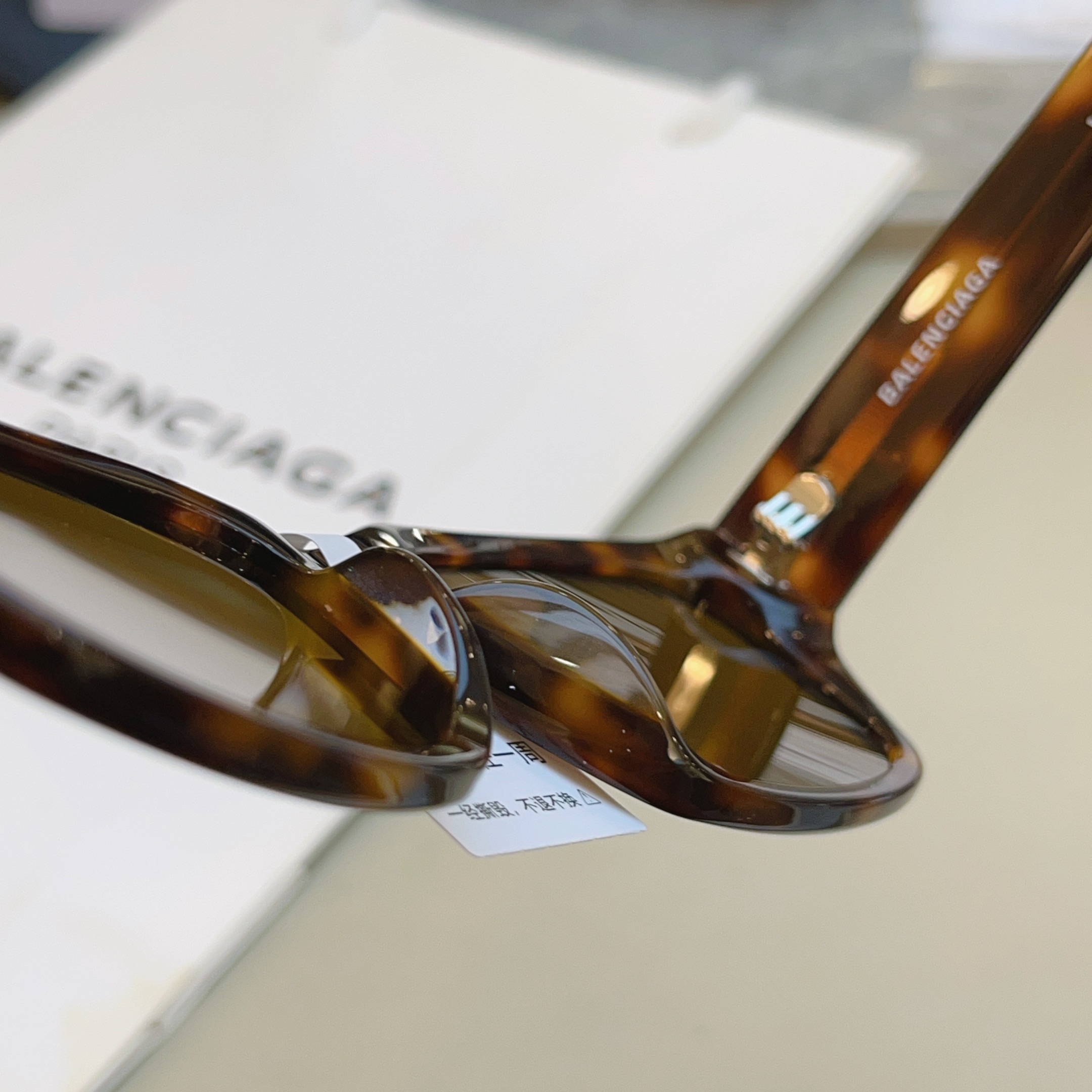 ，【BALENCIAG*】巴黎*世家新款太阳镜，MODEL：BB0480SK，SIZE：55口16-14