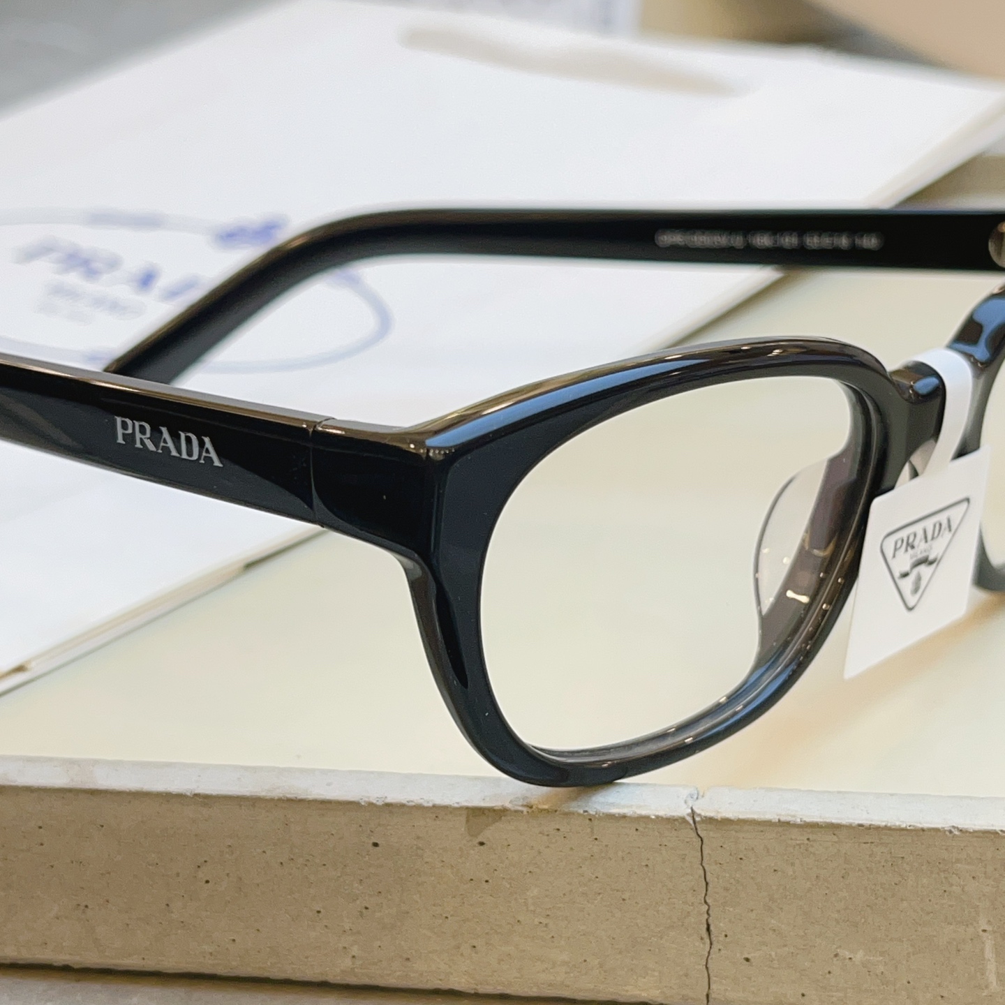 ，【PRAD*】普拉*达新款眼镜架👓，MODEL：OPR OD03V-U，SIZE：53口18-140