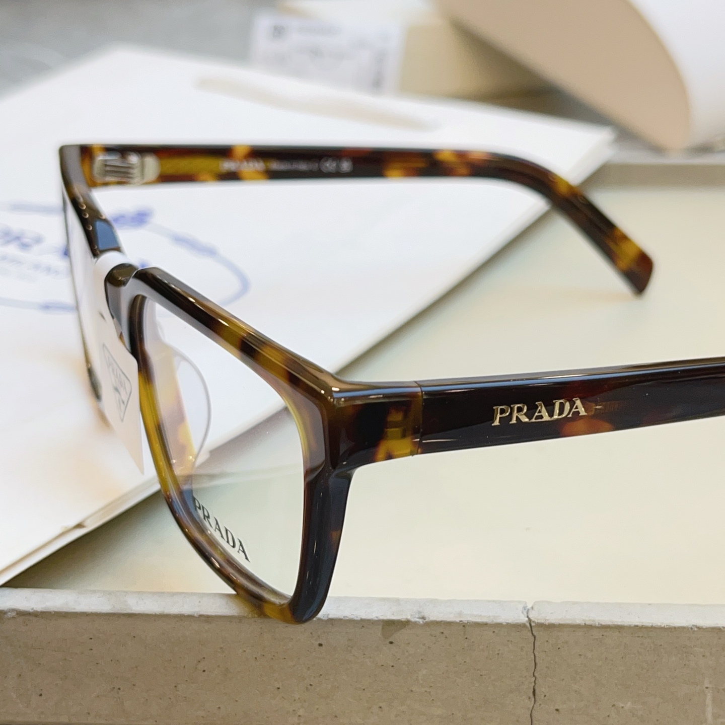 ，【PRAD*】普拉*达新款眼镜架👓，MODEL：OPR OD04V-F，SIZE：53口18-140