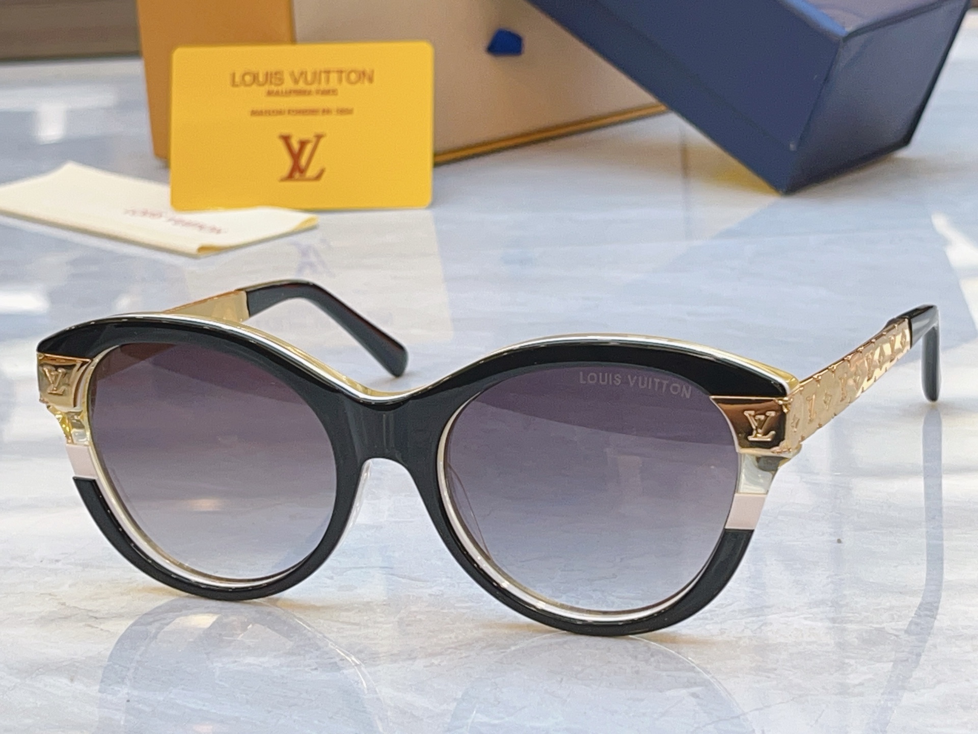 ，【LOUIS VUITTO*】路易*威登新款太阳镜，MODEL：Z1857E，SIZE：55口19-1