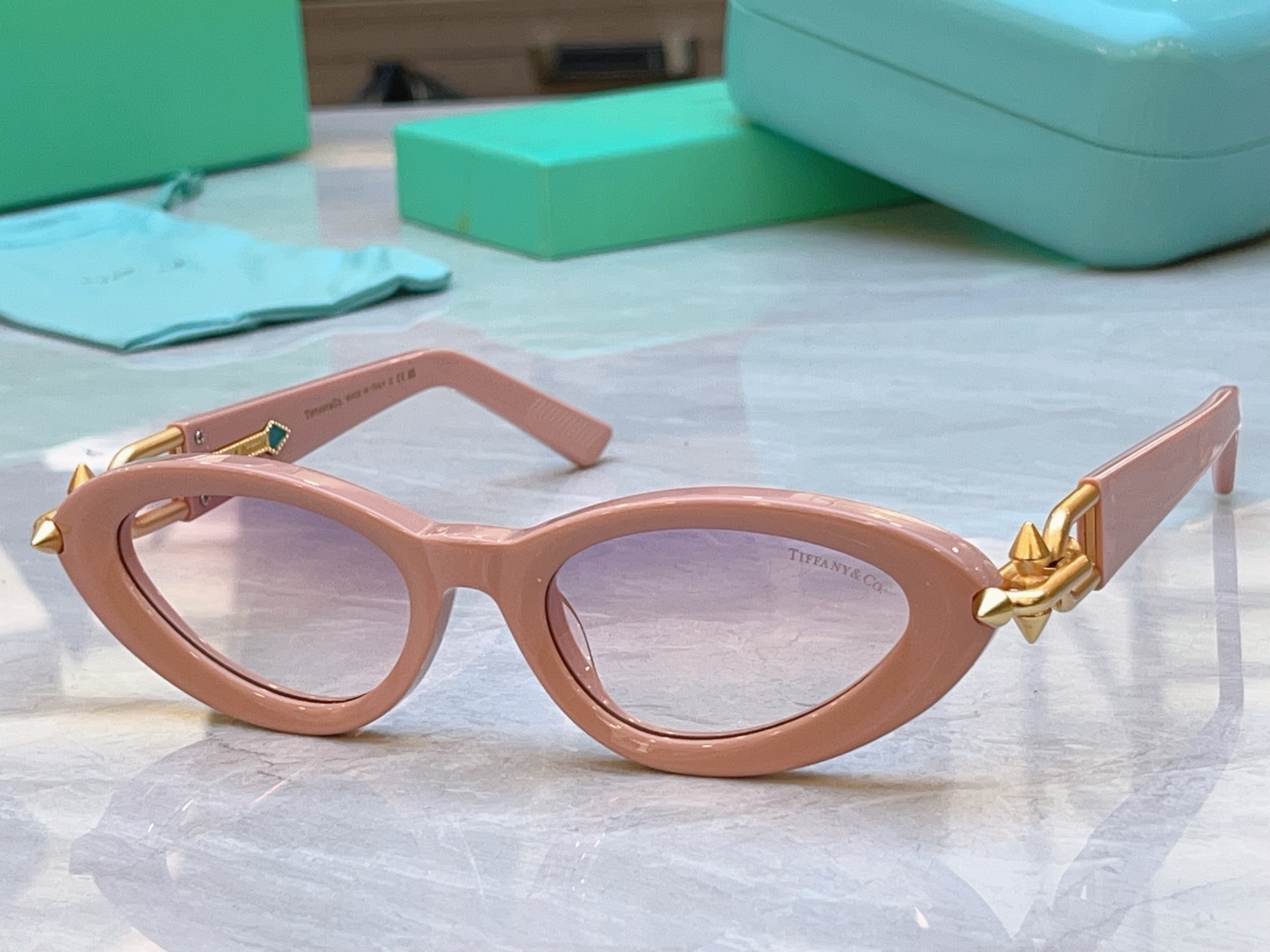 ，【Tiffany & Co.】蒂芙*尼新款太阳镜，Mod：TF5030，Size：52口19-135