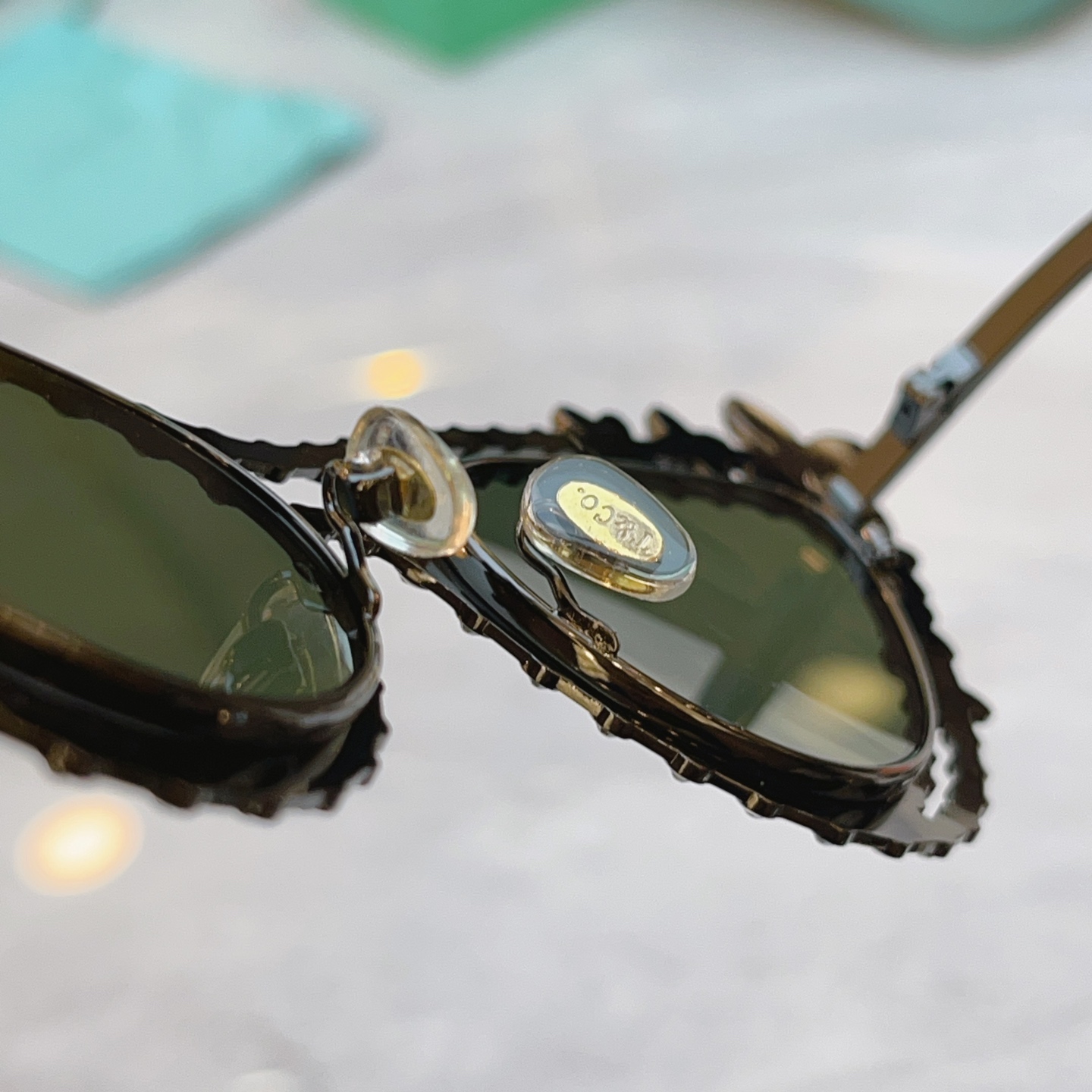 ，【Tiffany & Co.】蒂芙*尼新款太阳镜，Mod：TF 106BK，Size：52口18-13
