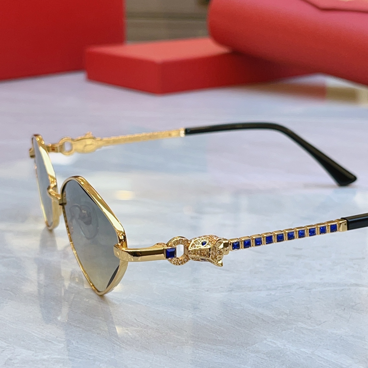 变色180，【CARTIE*】卡地*亚新款太阳镜，Mod:CT1852，Size:56口17-145