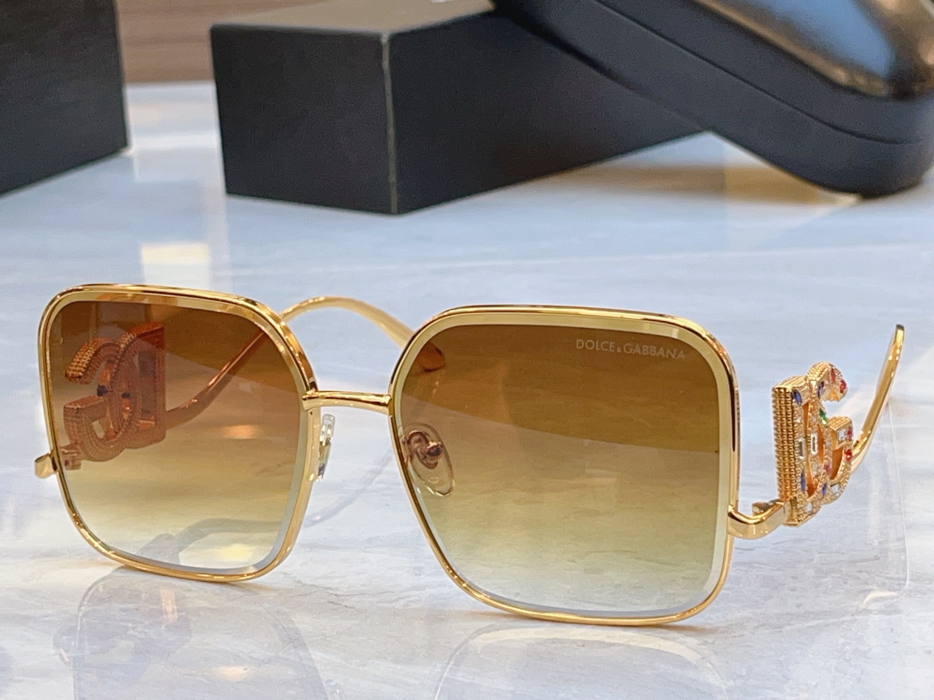 ，【DOLCE & GABBAN*】D*G新款太阳镜，MODEL：DG4502，SIZE：60口16-1