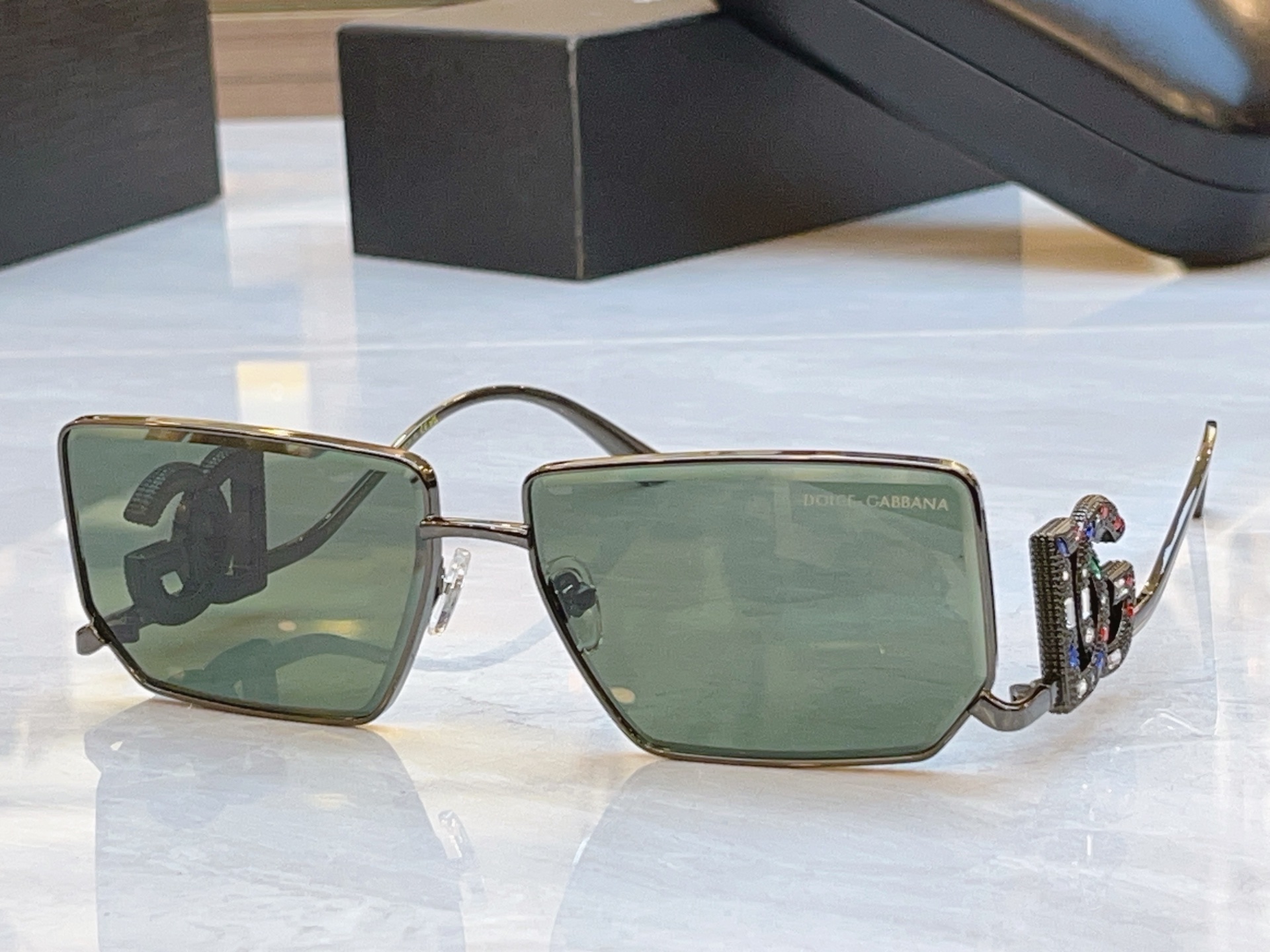 ，【DOLCE & GABBAN*】D*G新款太阳镜，MODEL：DG4501，SIZE：61口15-1
