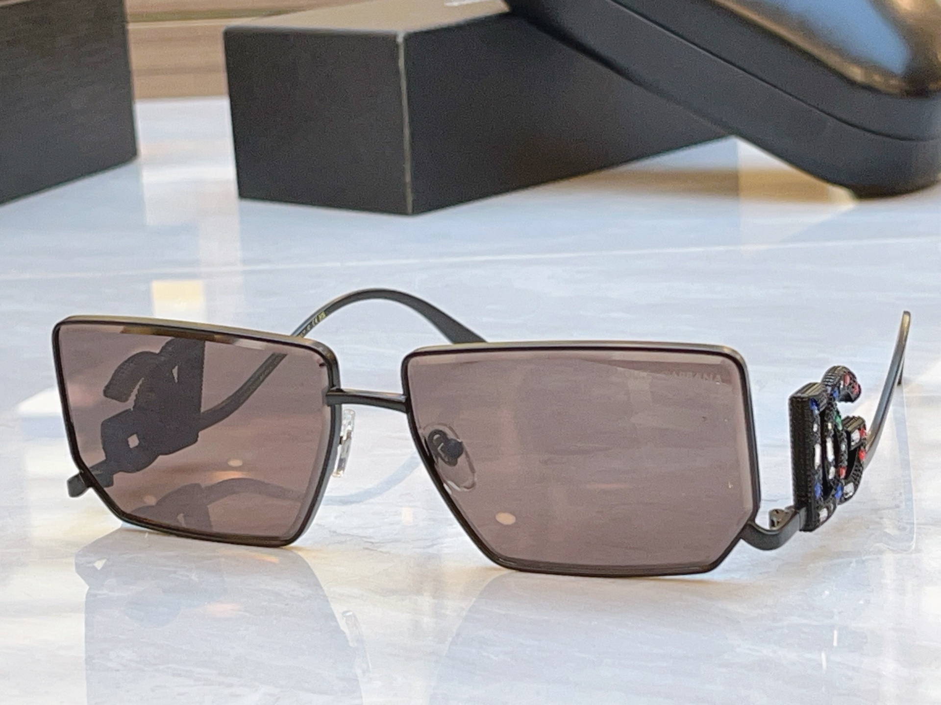 ，【DOLCE & GABBAN*】D*G新款太阳镜，MODEL：DG4501，SIZE：61口15-1