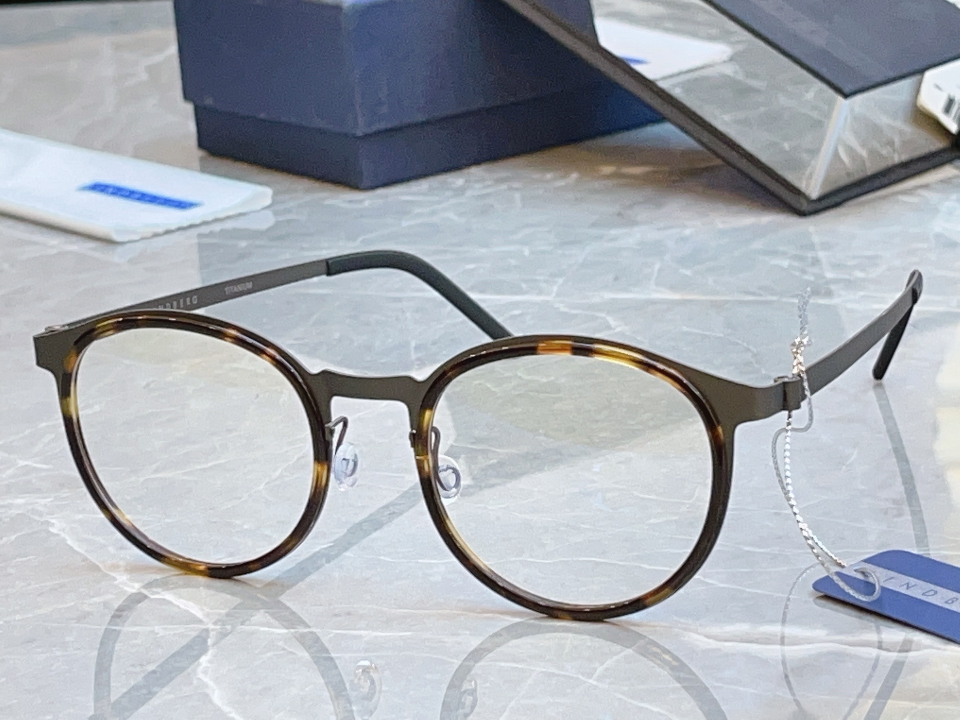 ，【LINDBER*】林德*伯格新款光学架 高版本✨，MODEL：9767，SIZE：52口22-145