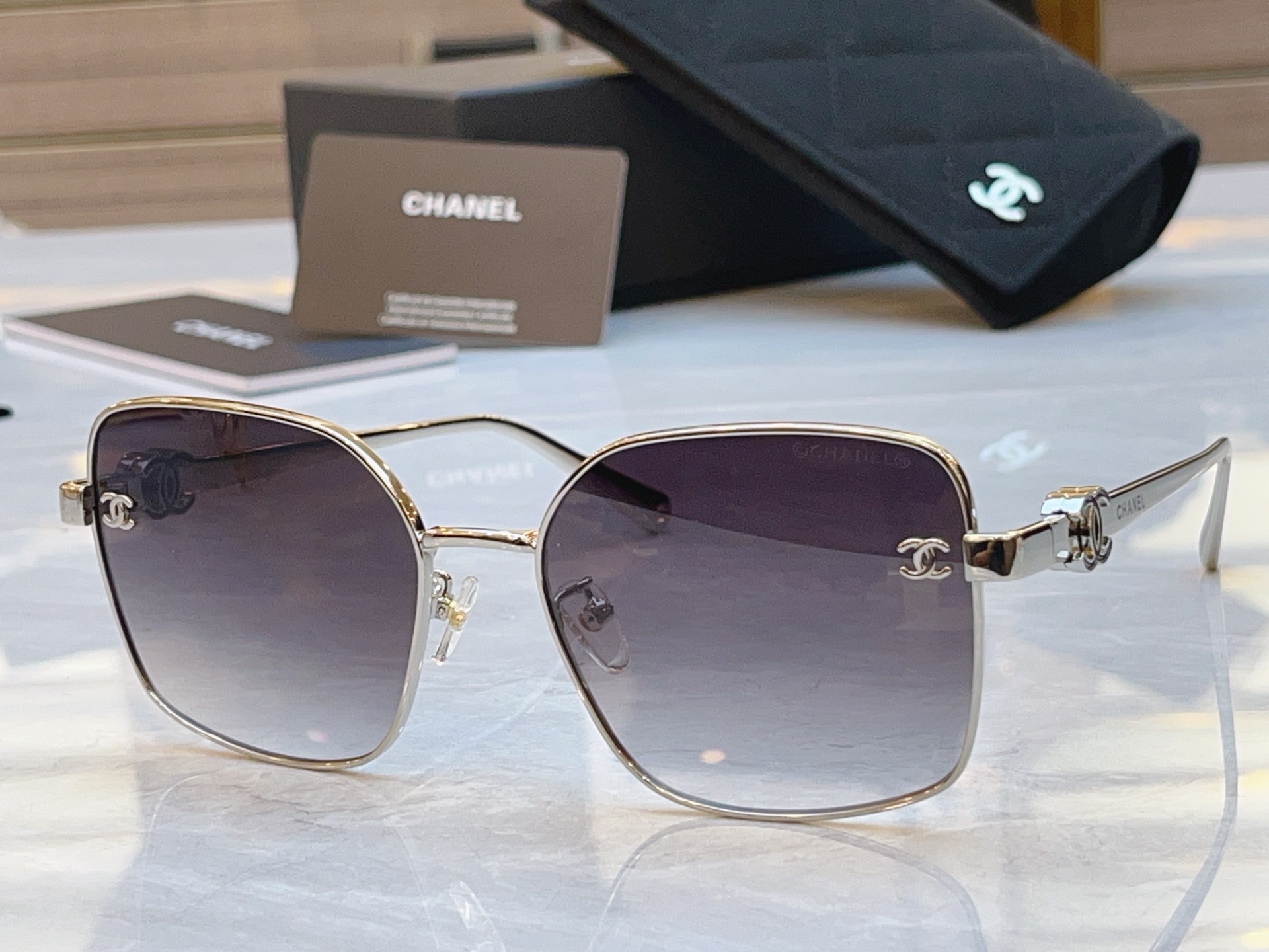 NO:826090,,【CHANE*】Chanel new sunglasses,MODELCH5521H,SIZE59 mouth 18-145 glasses sunglasses,glasses,chanel,chanel19860909,【CHANE*】香奈儿新款太阳镜,MODELCH5521H,SIZE59口18-145眼镜墨镜太阳镜,眼镜,chanel,chanel,glasses