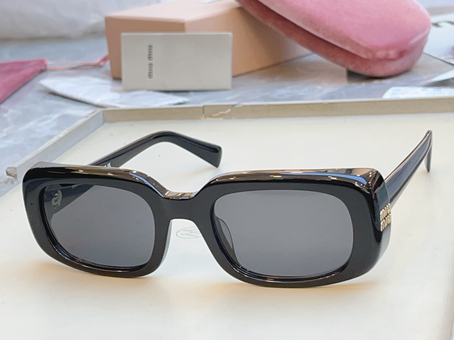 Miu Miu MIUMI*】缪*缪新款太阳镜 高版本--，Mod: MU B13-F，SIZE:52口22-140