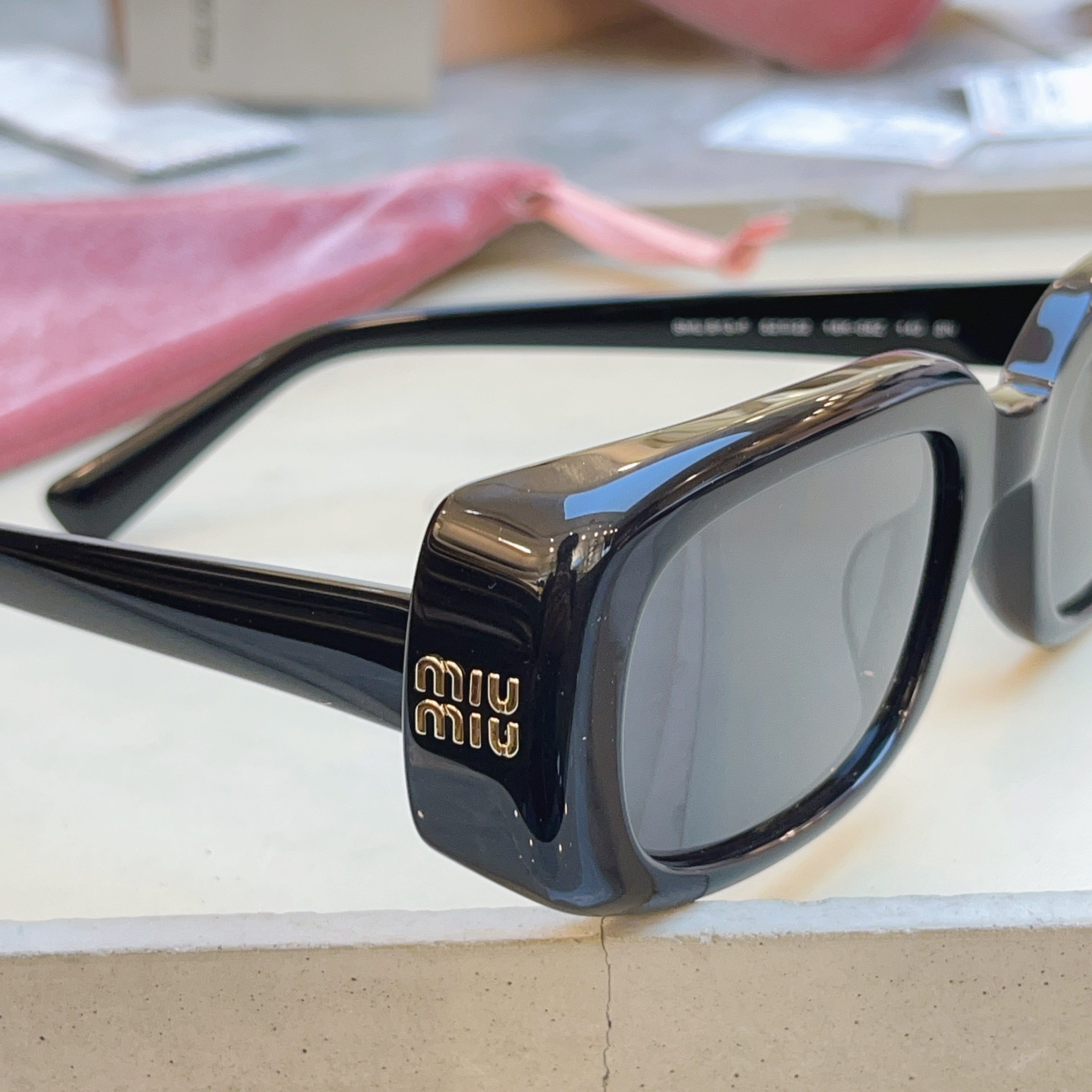 Miu Miu MIUMI*】缪*缪新款太阳镜 高版本--，Mod: MU B13-F，SIZE:52口22-140