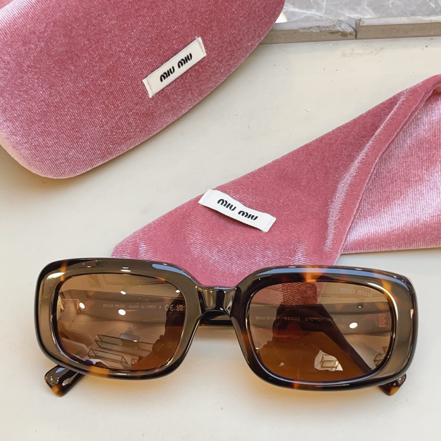 Miu Miu MIUMI*】缪*缪新款太阳镜 高版本--，Mod: MU B13-F，SIZE:52口22-140