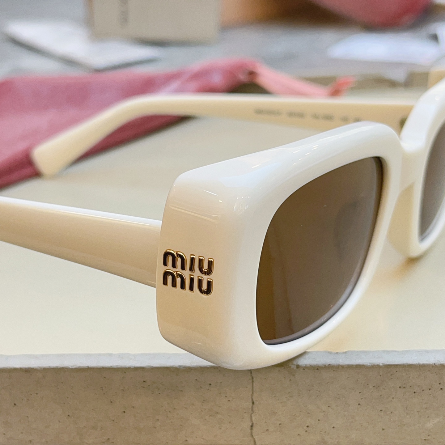 Miu Miu MIUMI*】缪*缪新款太阳镜 高版本--，Mod: MU B13-F，SIZE:52口22-140