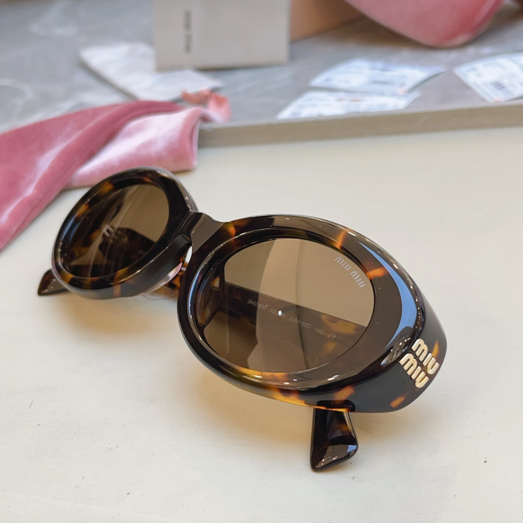 Miu Miu MIUMI*】缪*缪新款太阳镜 高版本--，Mod: MU B09-F，SIZE:52口21-140个